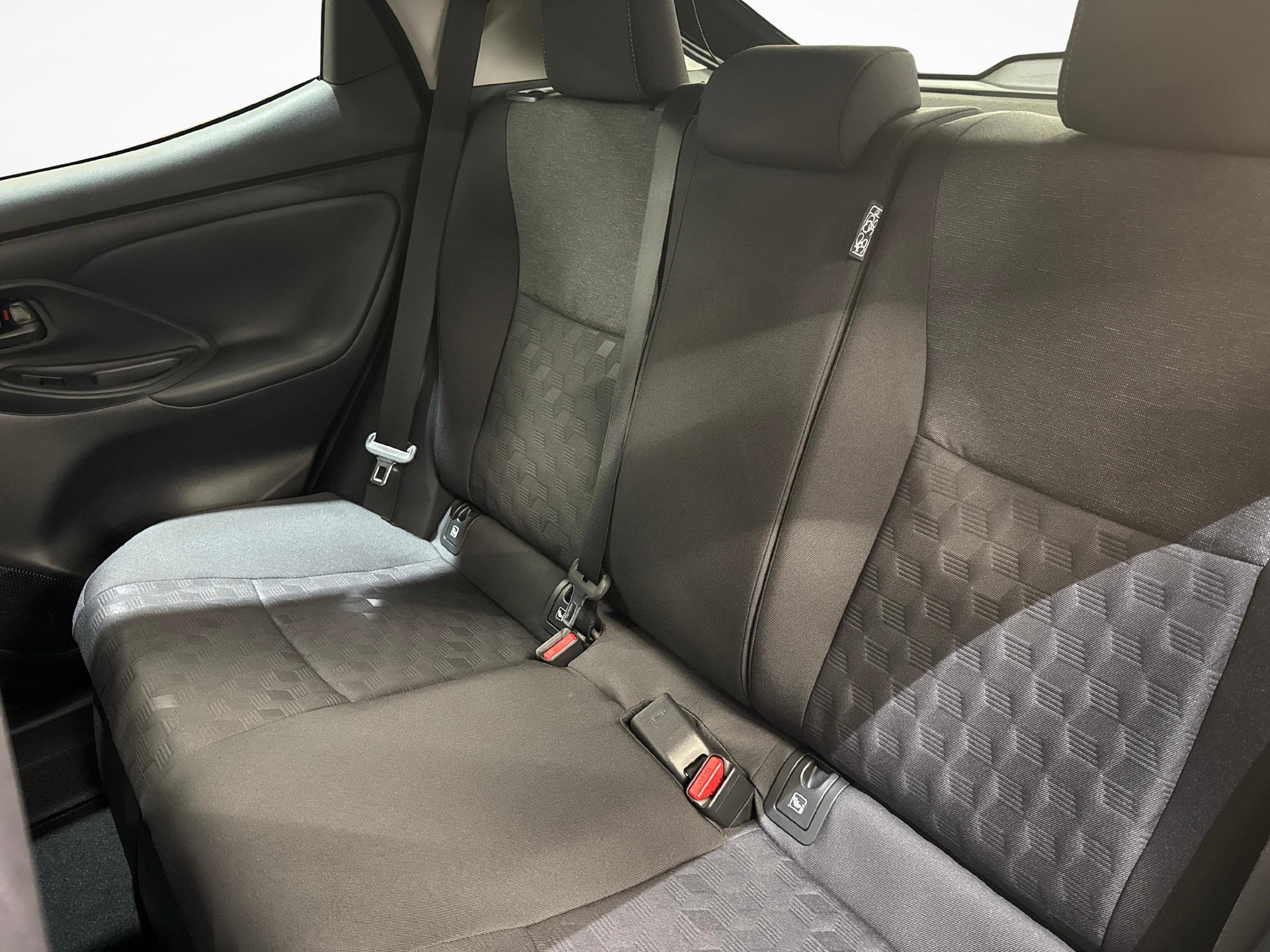 TOYOTA Yaris 1.5 VVT-i HSD Trend-image-10