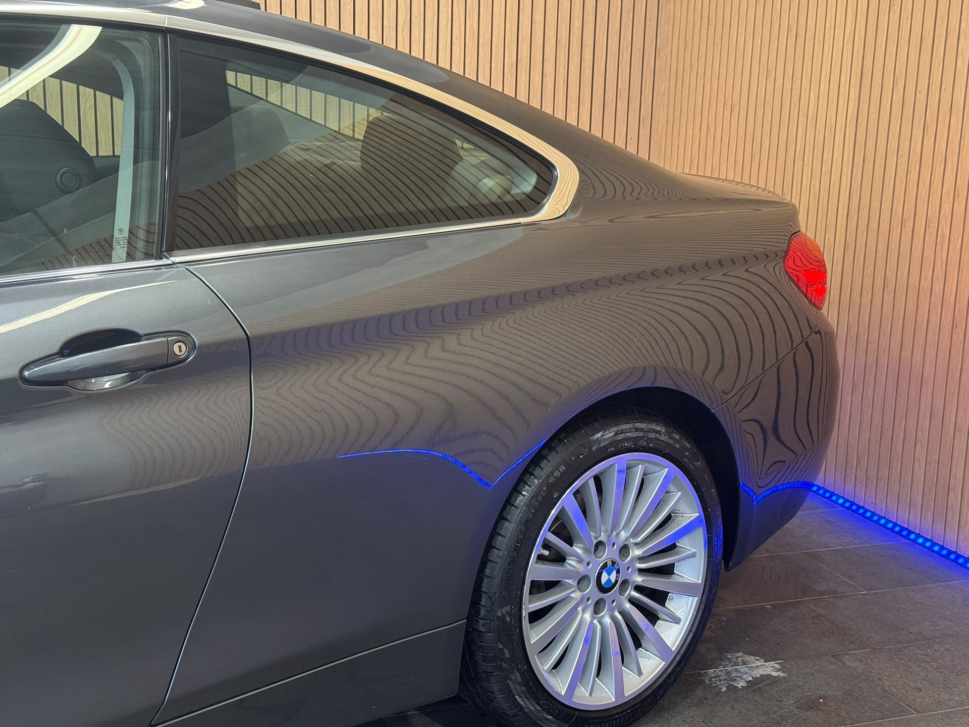 BMW 428i Coupé xDrive Luxury Line Steptronic-image-2