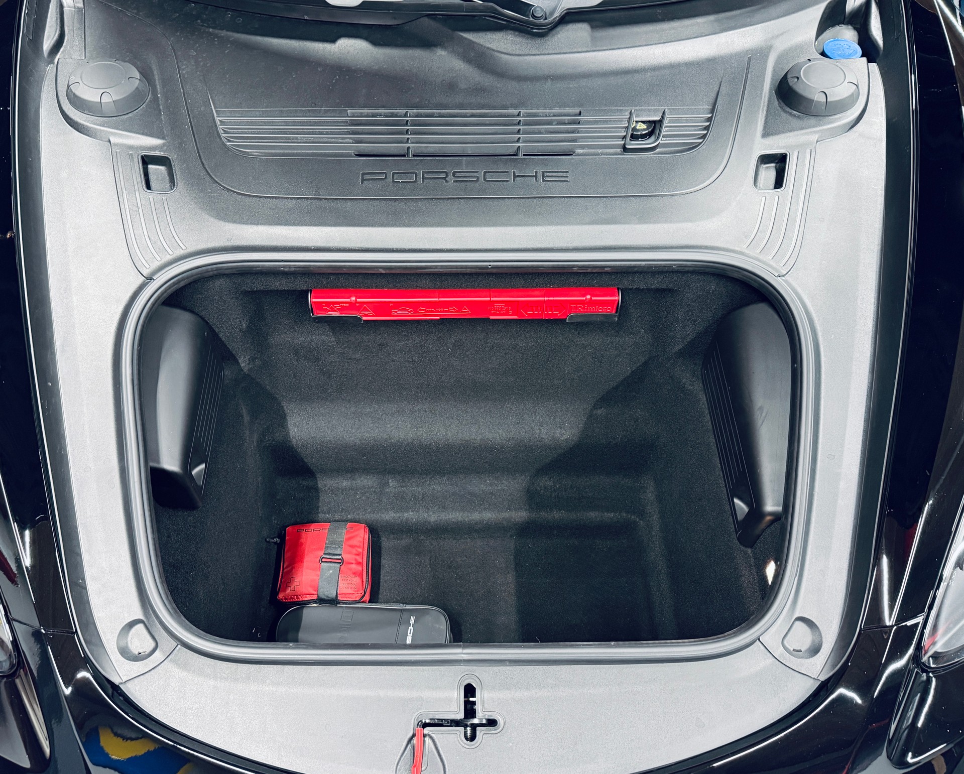 PORSCHE 718 Boxster GTS 4.0 PDK / All Black mit GTS Interieur-image-13