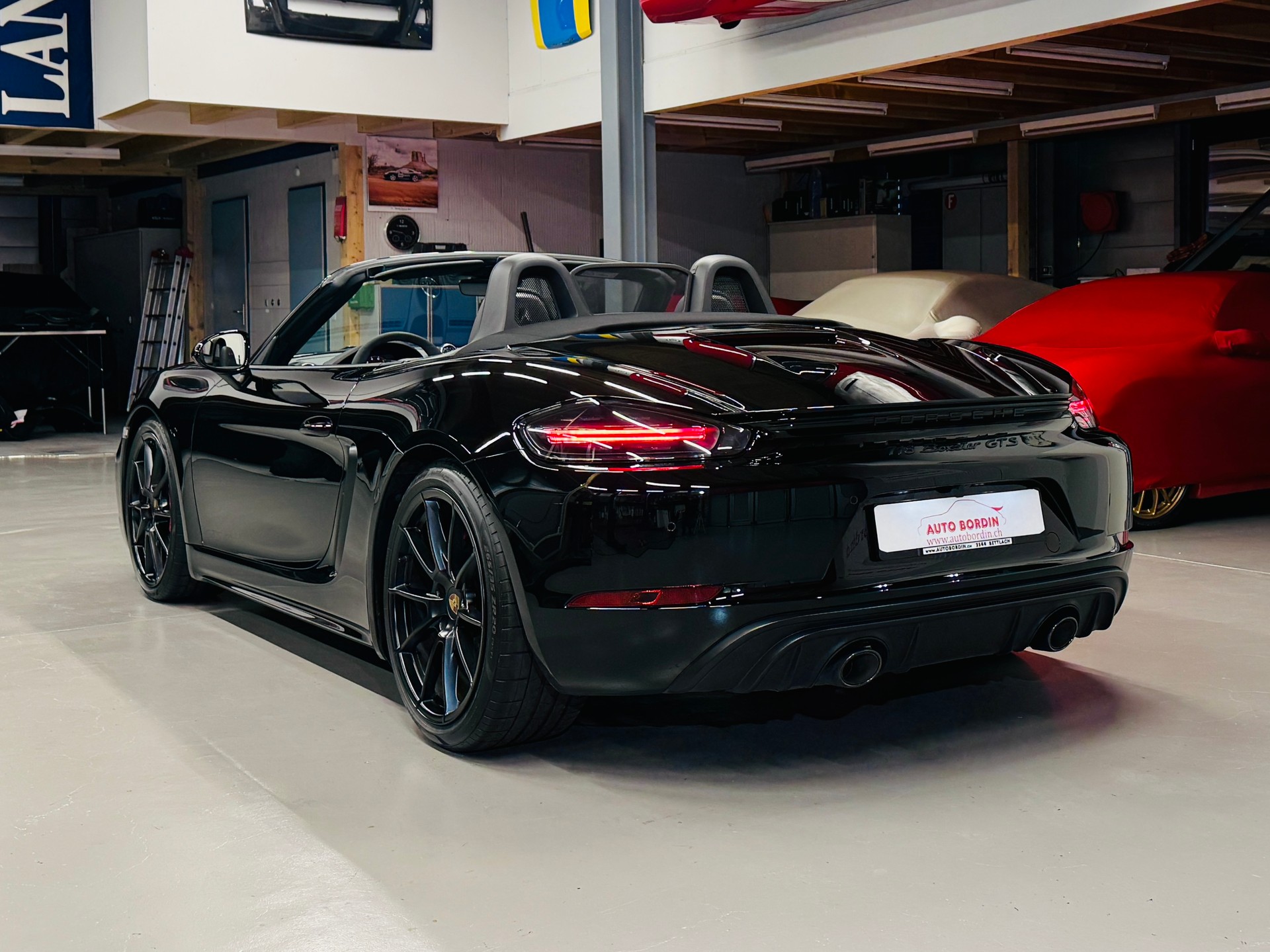 PORSCHE 718 Boxster GTS 4.0 PDK / All Black mit GTS Interieur-image-7