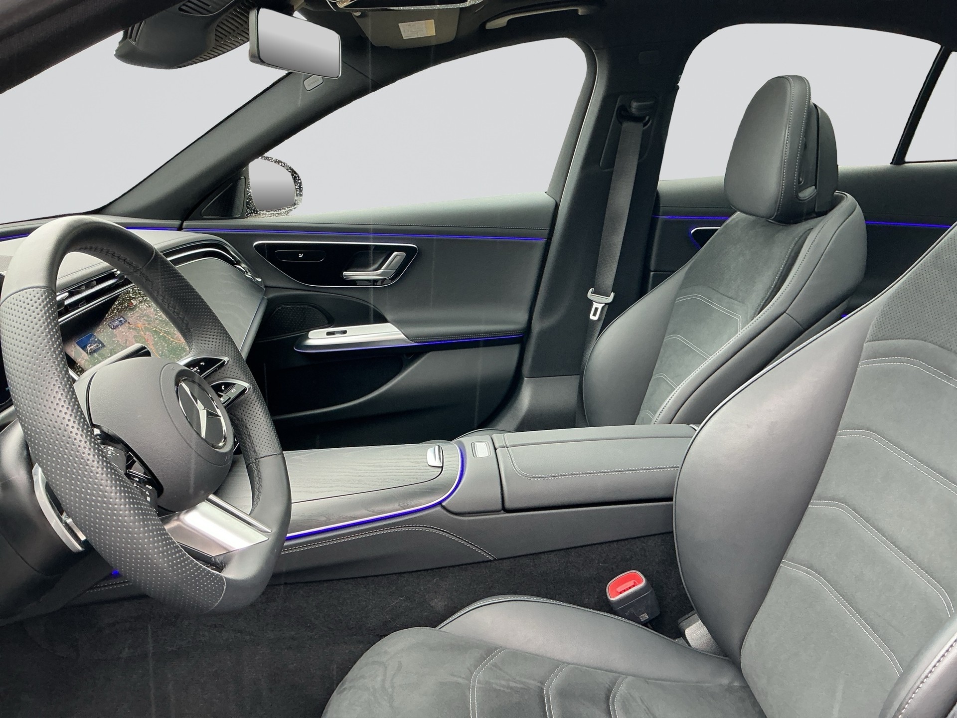 MERCEDES-BENZ E 220 d 4Matic 9G-Tronic-image-5