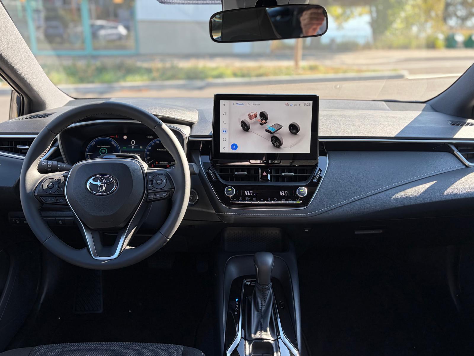 TOYOTA Corolla Touring Sports 1.8 HSD Comfort e-CVT-image-7