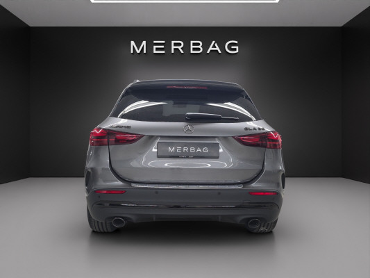 MERCEDES-BENZ GLA AMG 35 4Matic 8G-DCT-image-4