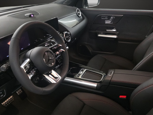 MERCEDES-BENZ GLA AMG 35 4Matic 8G-DCT-image-6
