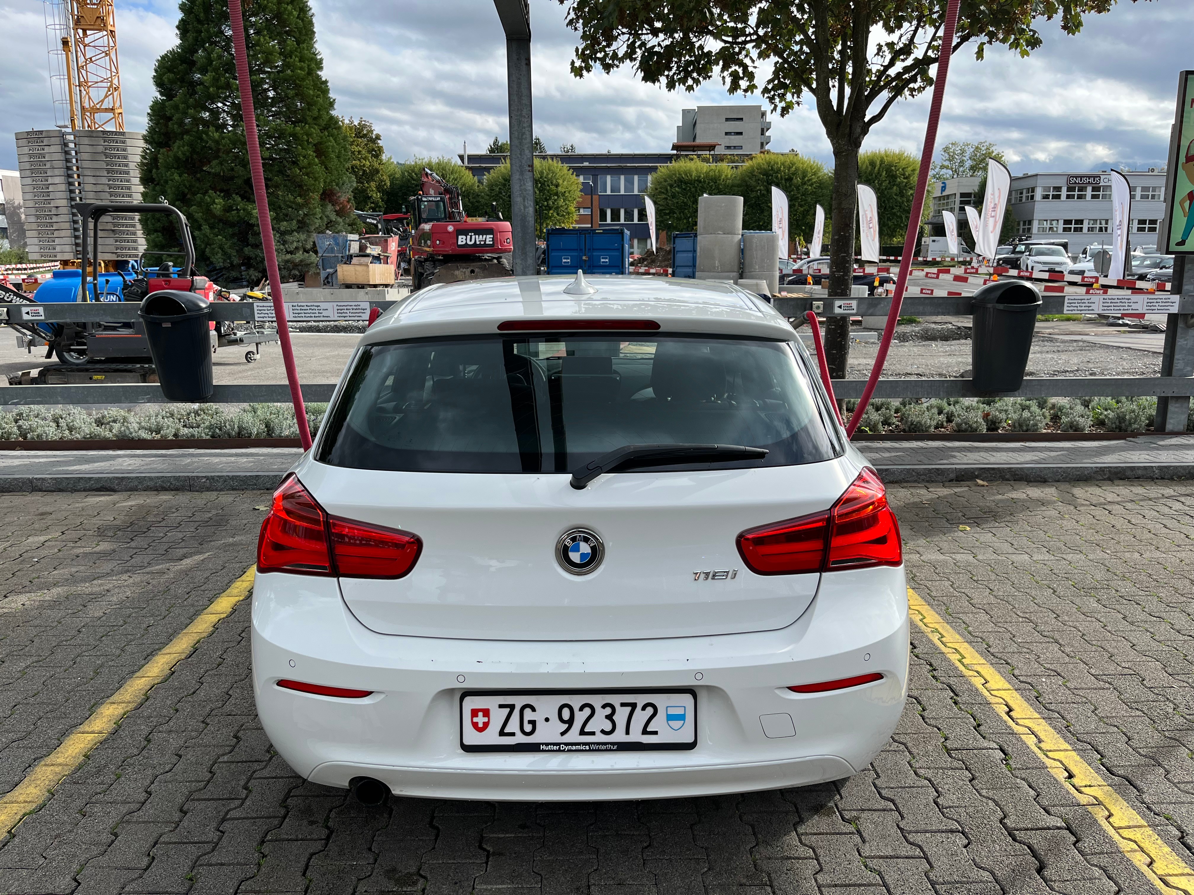Car photo