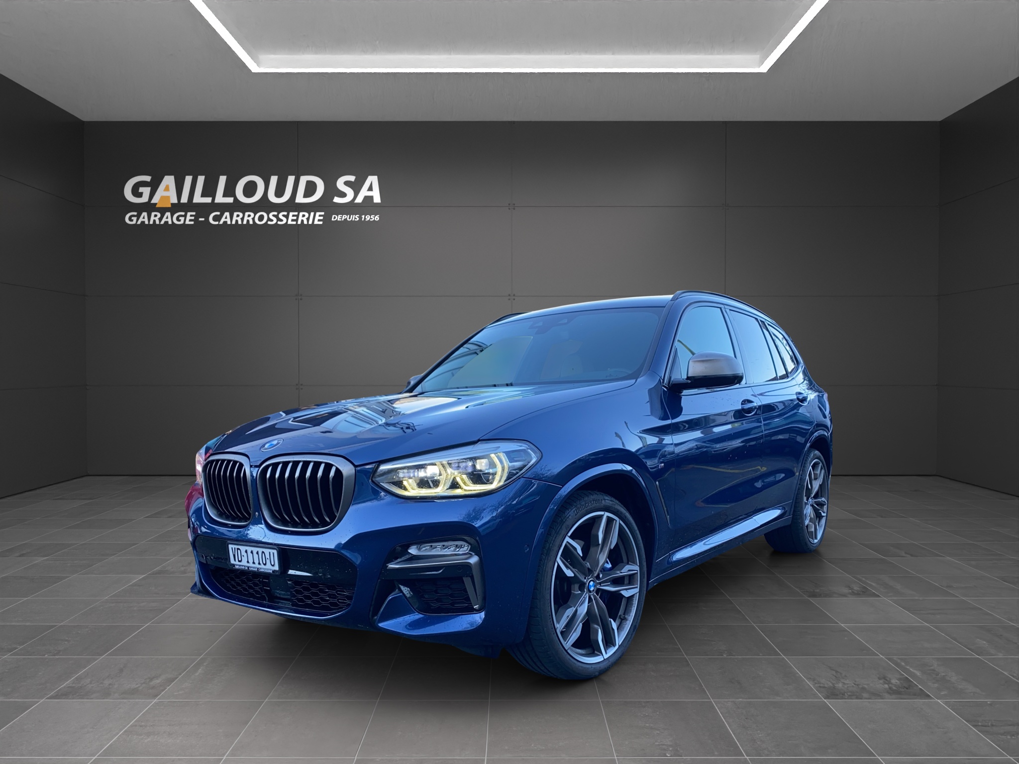 Car photo