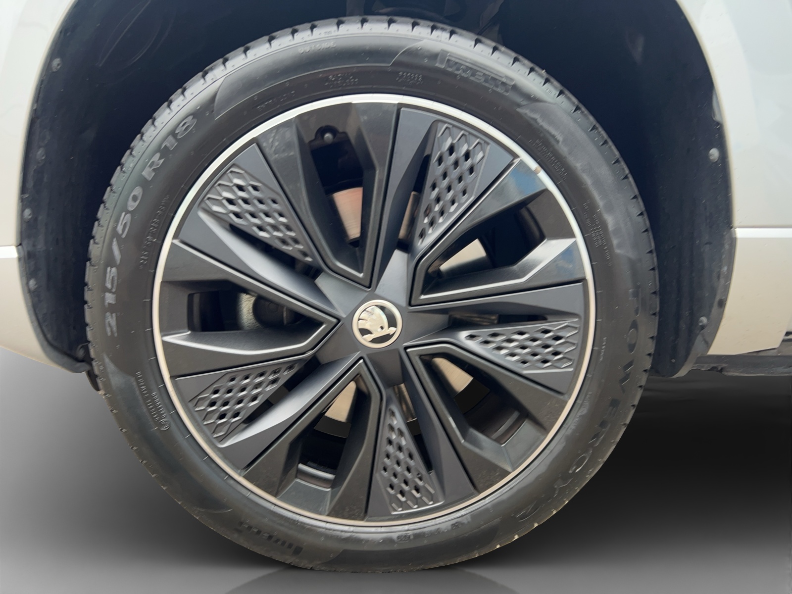 SKODA Karoq 1.5 TSI SportLine DSG-image-14