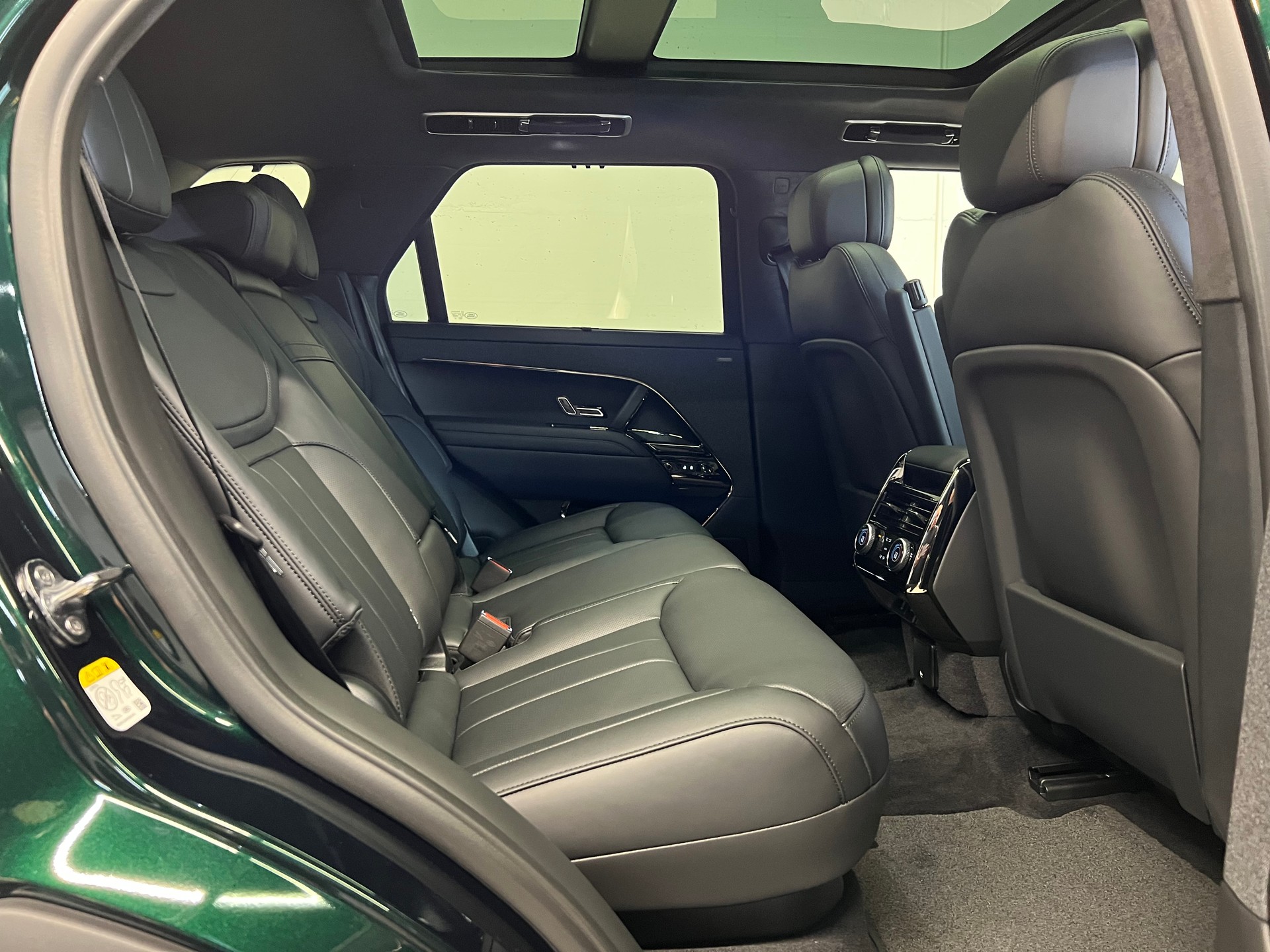 LAND ROVER Range Rover Sport 3.0 I6 P550e Autobiography-image-6