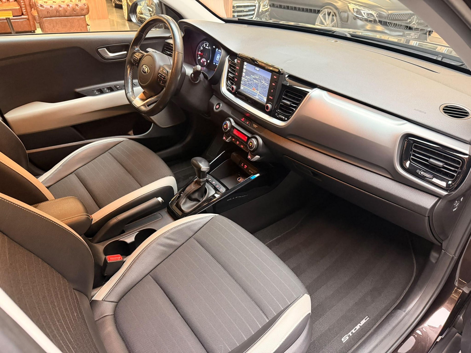 KIA Stonic 1.0 T-GDi-image-15