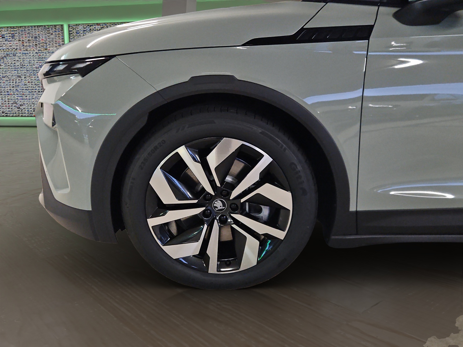 SKODA Elroq 85x Sportline 4x4-image-5