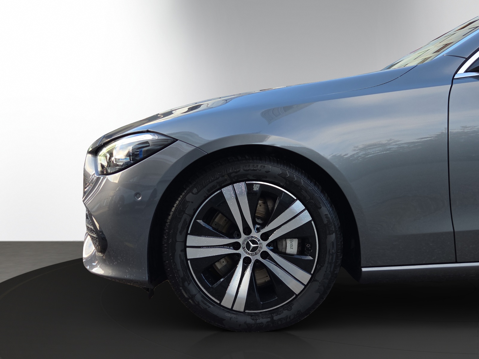 MERCEDES-BENZ C 200 4Matic Avantgarde-showroom-element-3