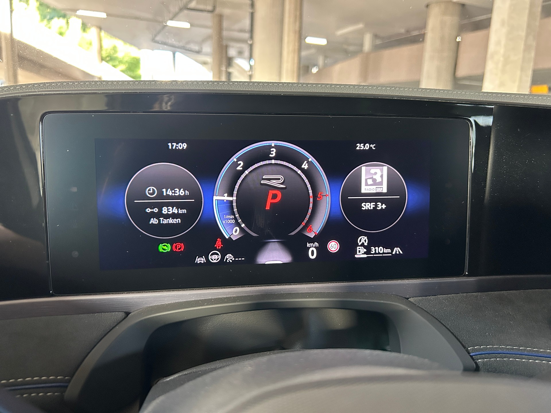 VW Passat Variant 2.0 TDI evo R-Line DSG 4 Motion-image-9