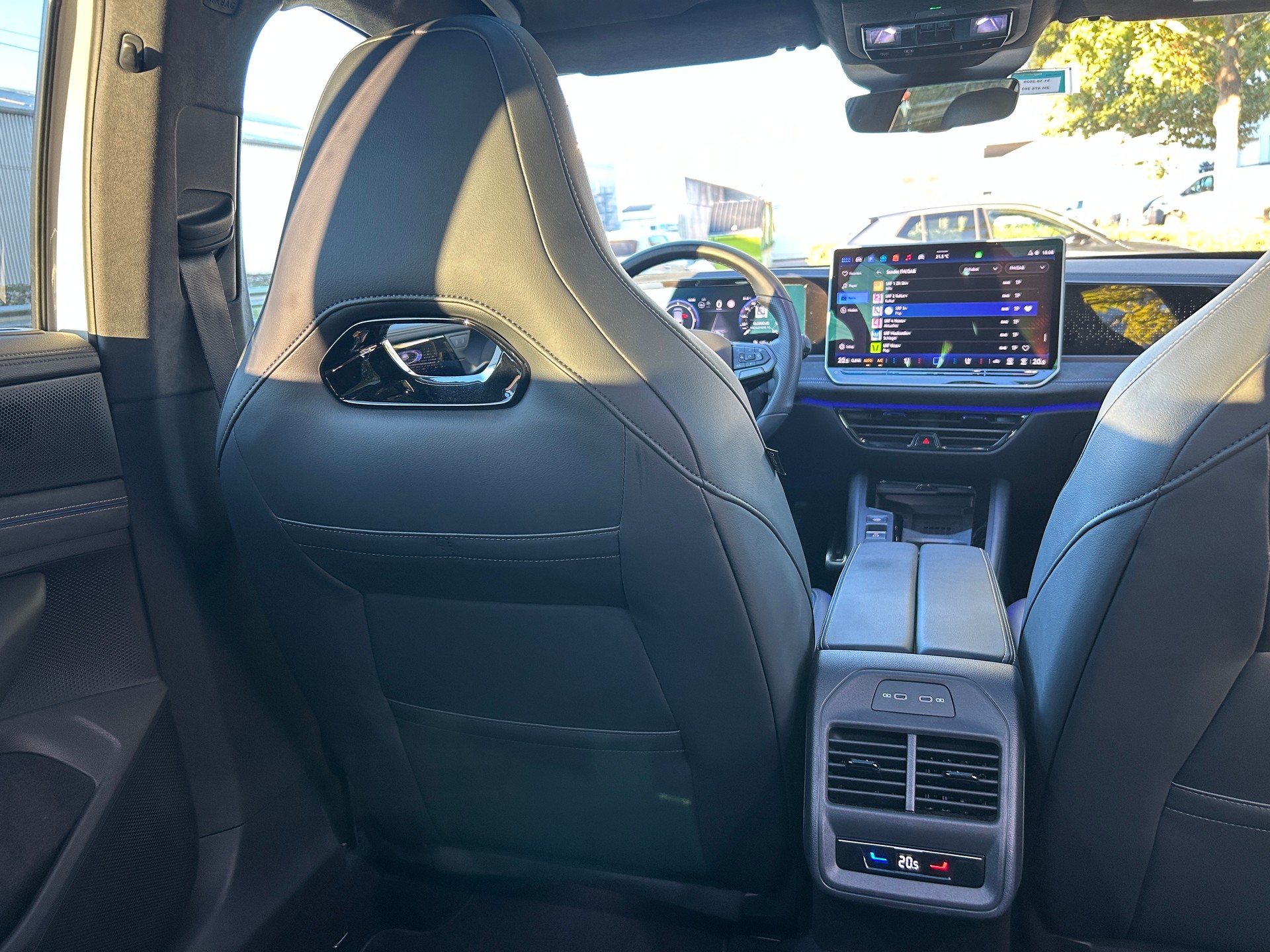 VW Passat Variant 2.0 TDI evo R-Line DSG 4 Motion-image-14