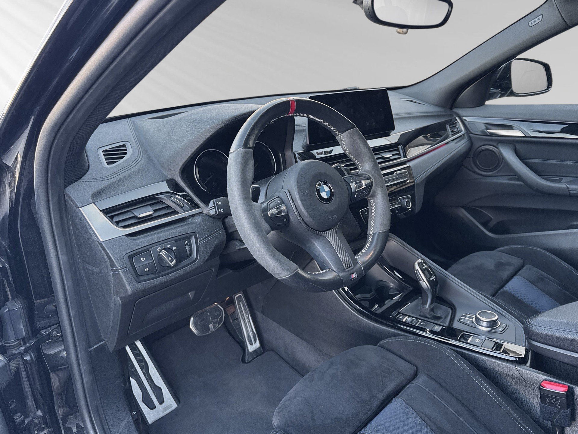 BMW X2 M35i Steptronic-image-3