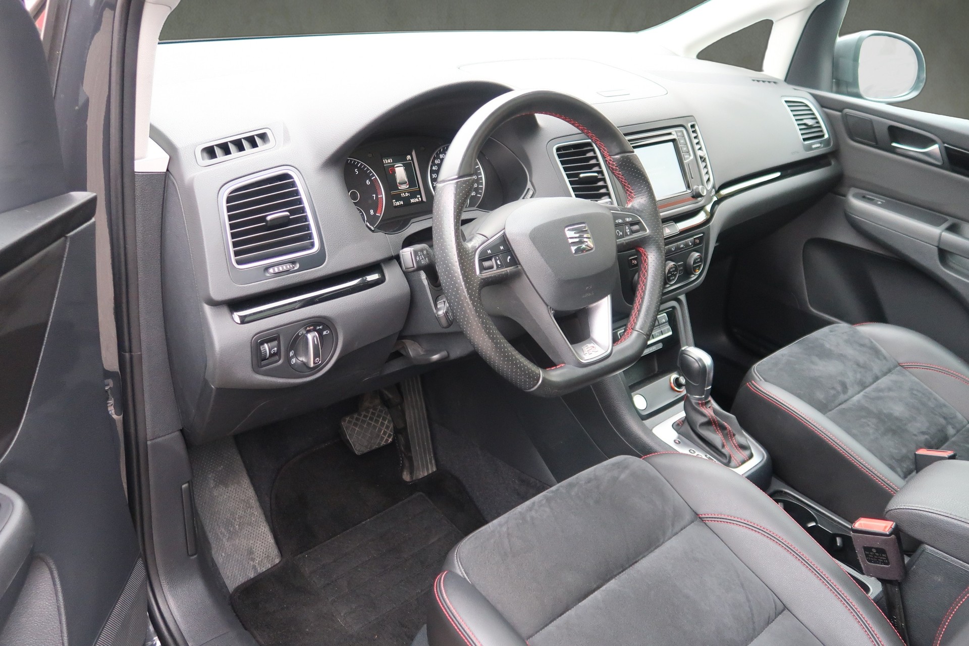SEAT Alhambra 1.4 TSI DSG FR-LINE-image-8