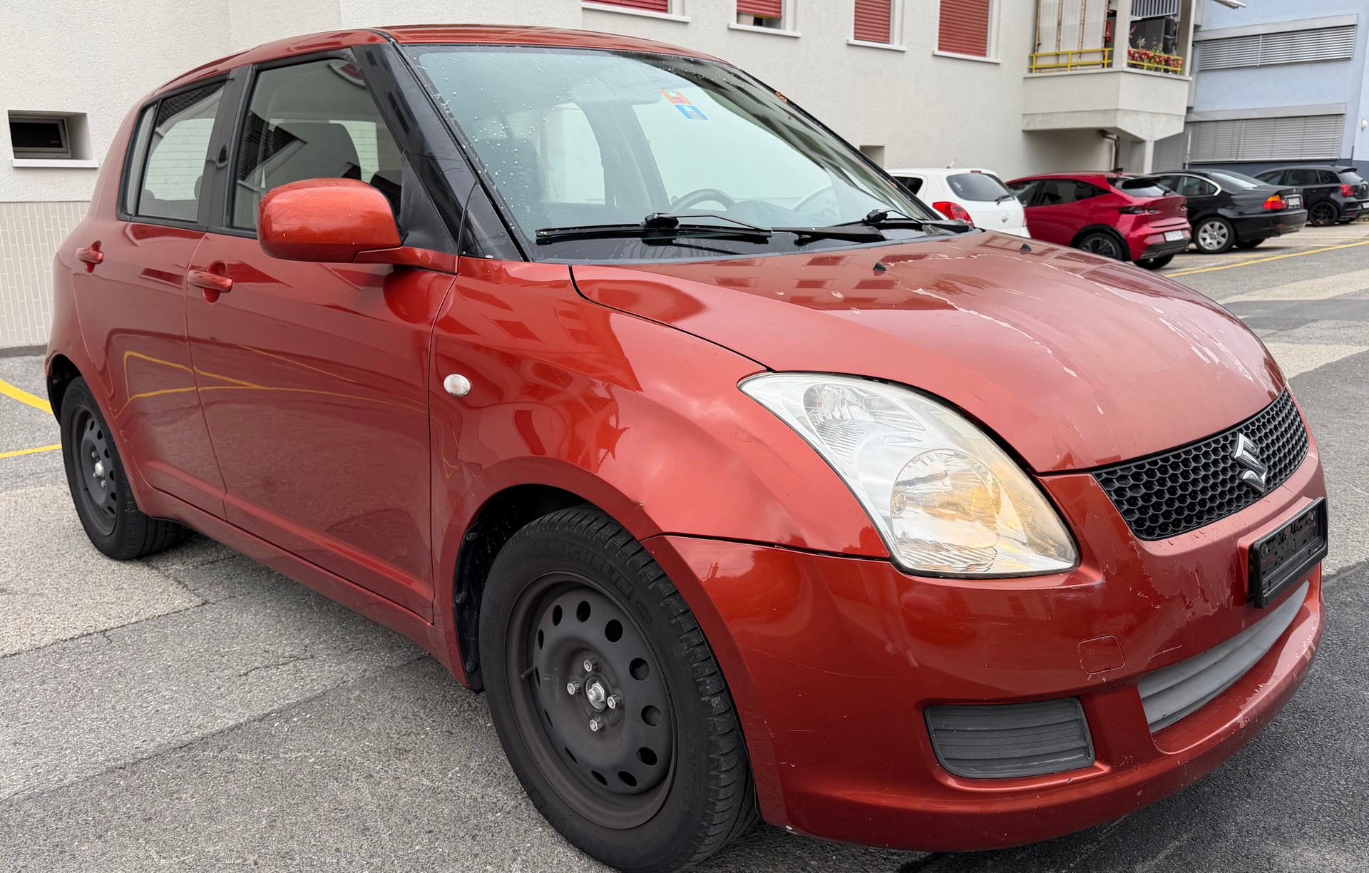SUZUKI Swift 1.3i 16V GL Top-image-1