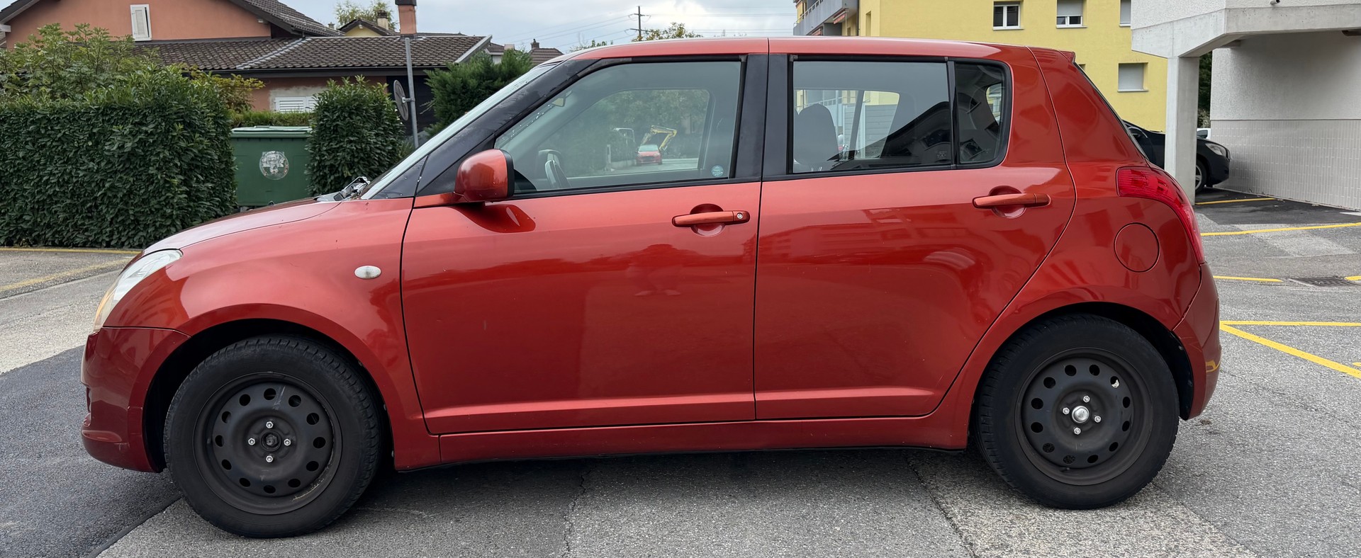 SUZUKI Swift 1.3i 16V GL Top-image-5