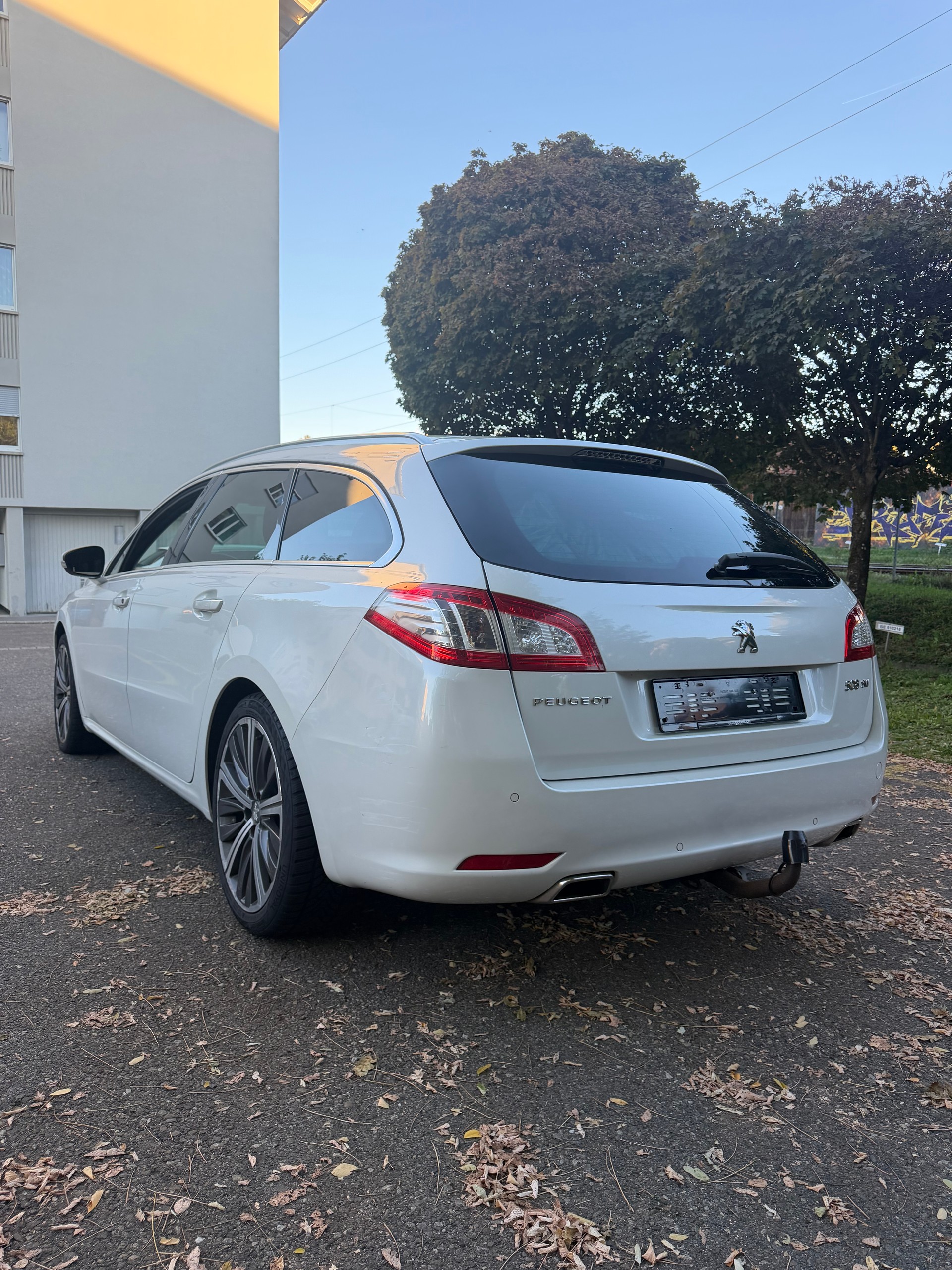 PEUGEOT 508 SW 2.2 HDI GT Automatic-image-2