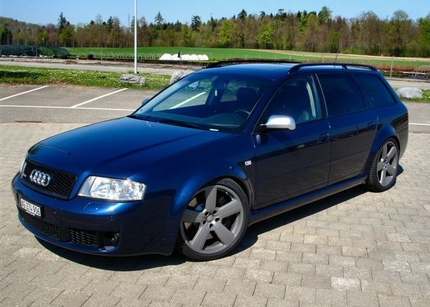 AUDI RS6 plus Avant quattro tiptronic-image-9
