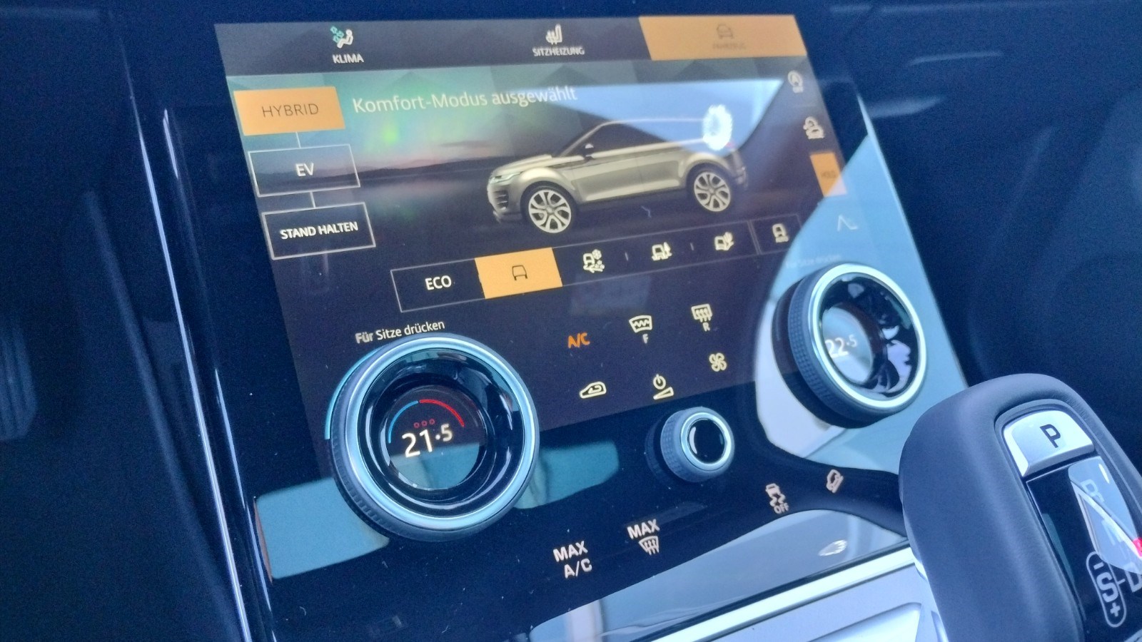 LAND ROVER Range Rover Evoque P 300e SE AT8-image-11
