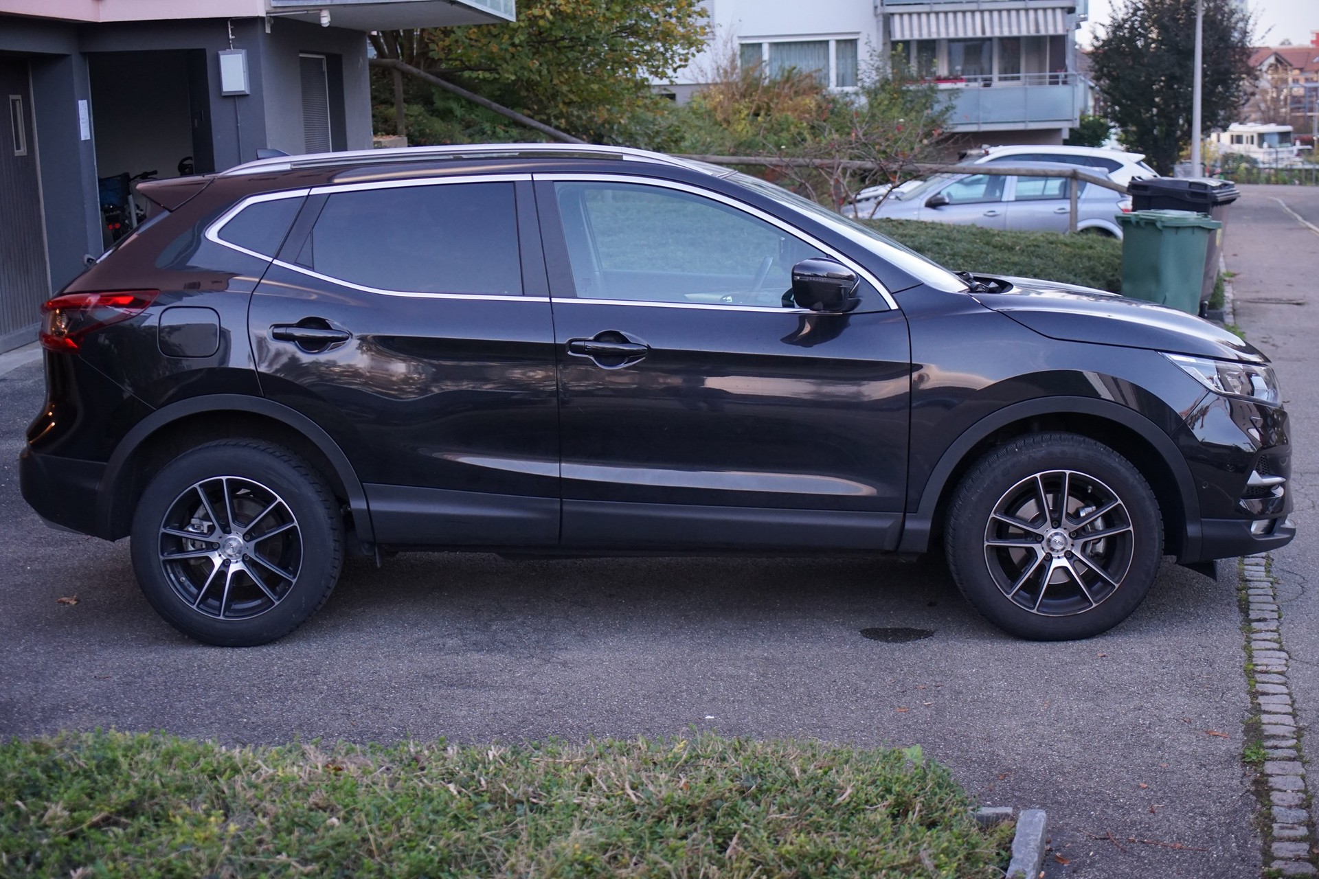 NISSAN Qashqai 1.2 DIG-T tekna-image-3