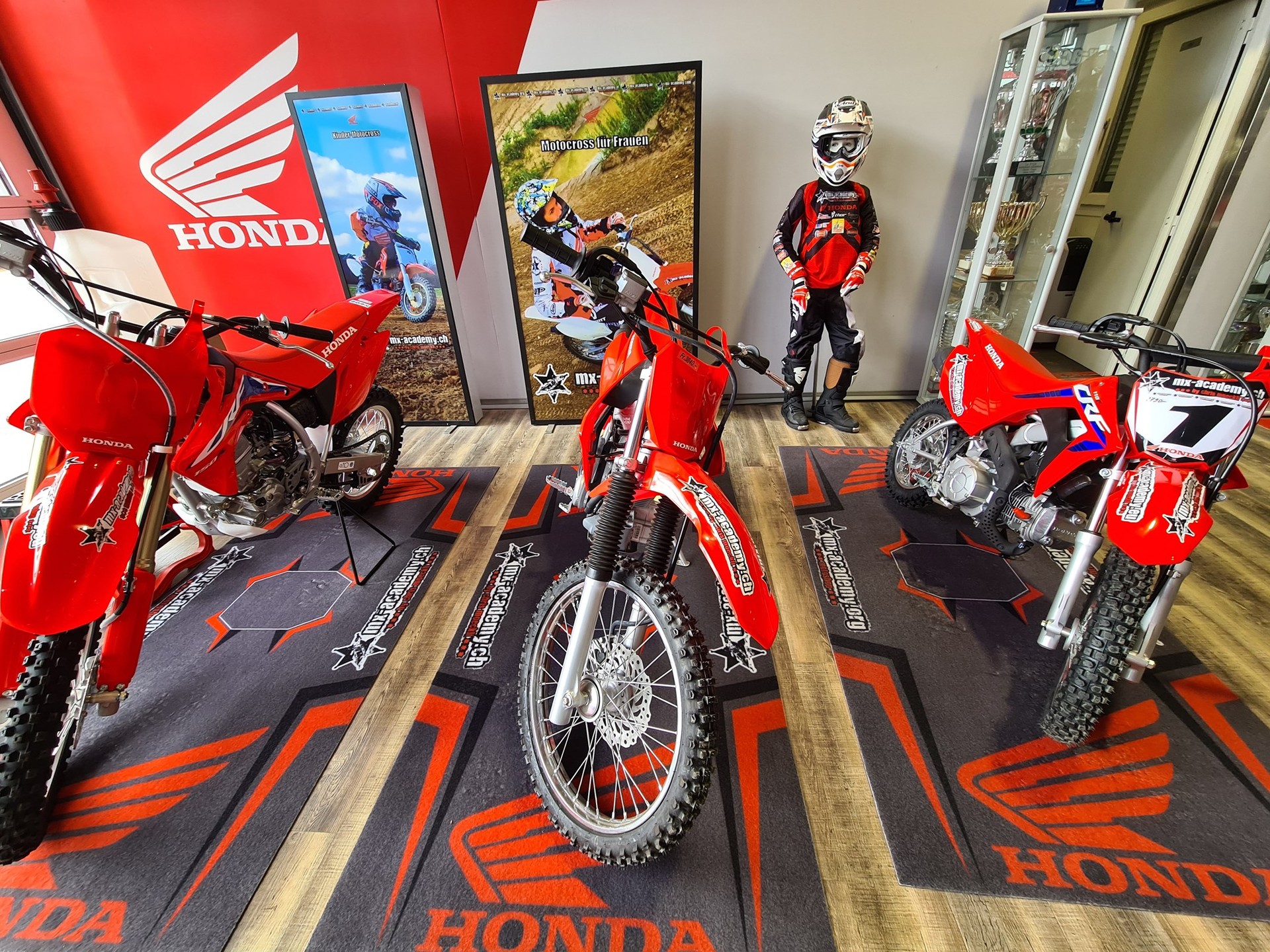 HONDA CRF 125-showroom-element-2