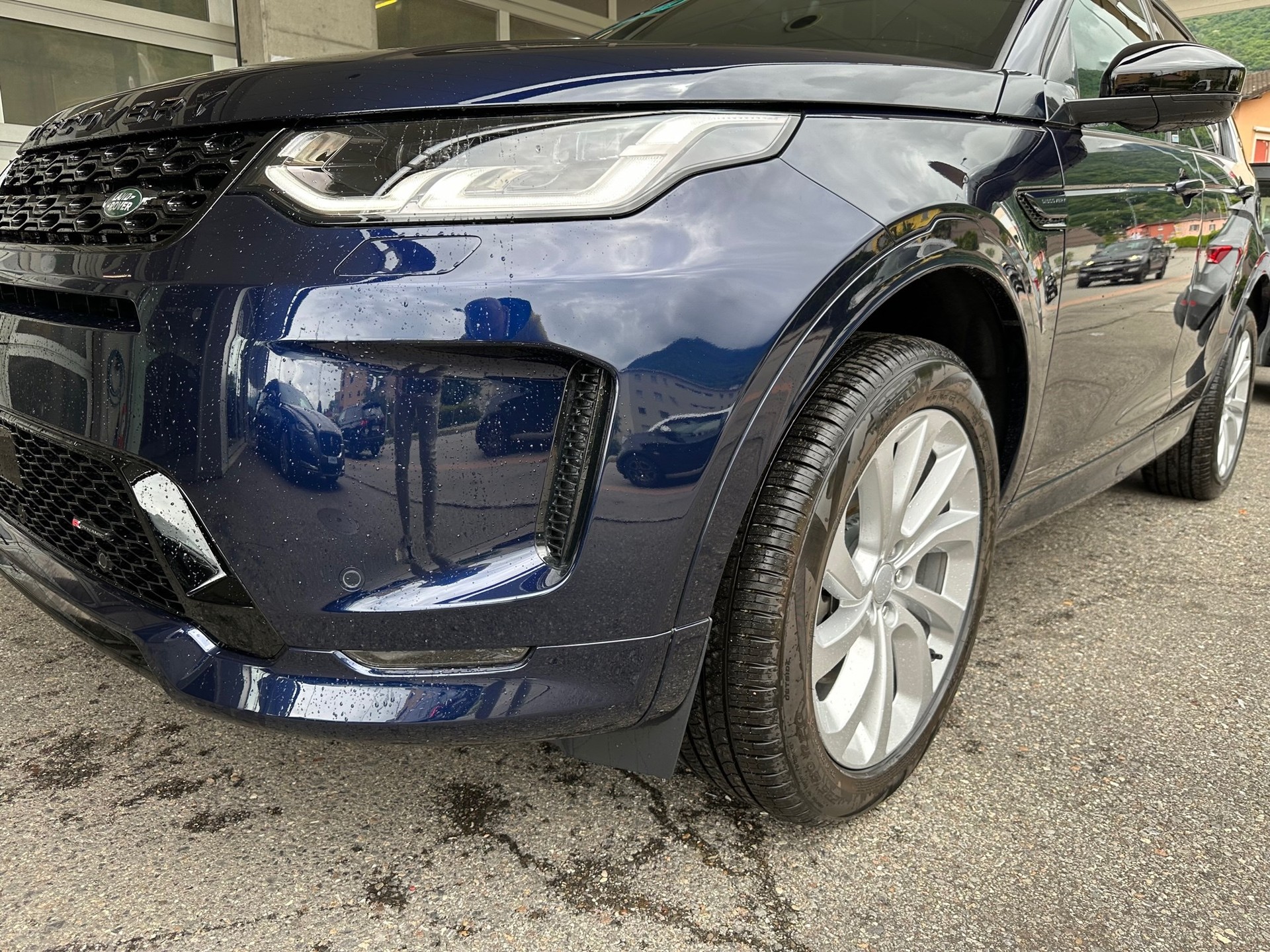 LAND ROVER Discovery Sport R Dyn P300e 1.5 PHEV S AT8-image-3
