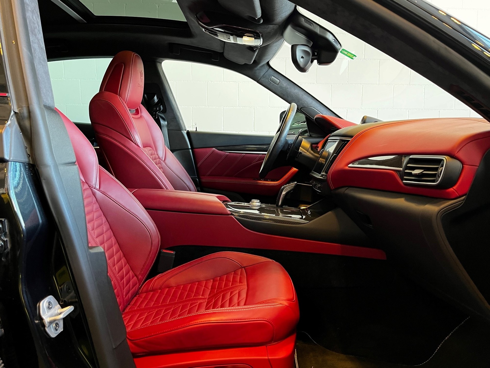 MASERATI Levante 3.8 V8 Trofeo Q4 Automatica-image-15
