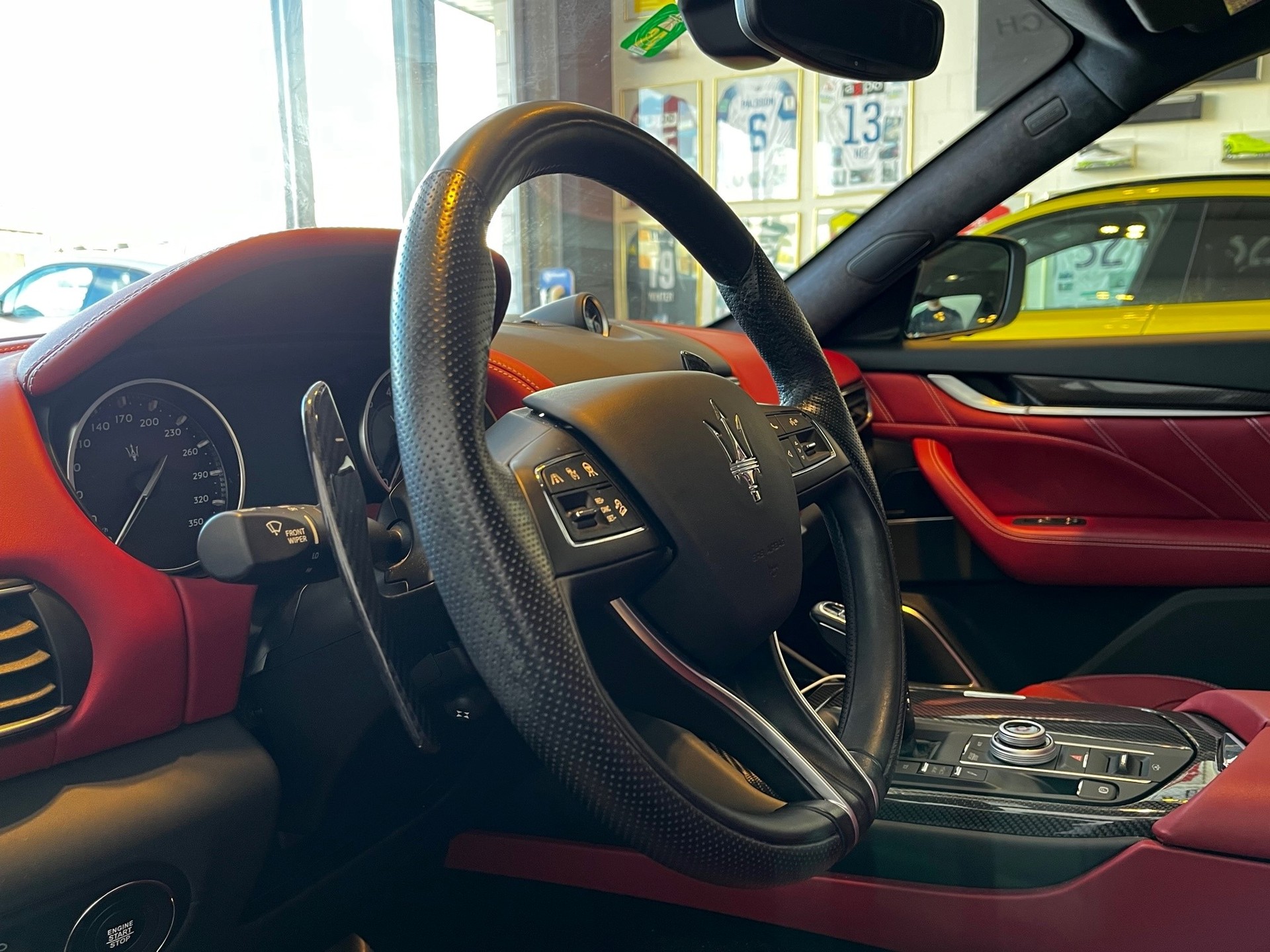 MASERATI Levante 3.8 V8 Trofeo Q4 Automatica-image-12