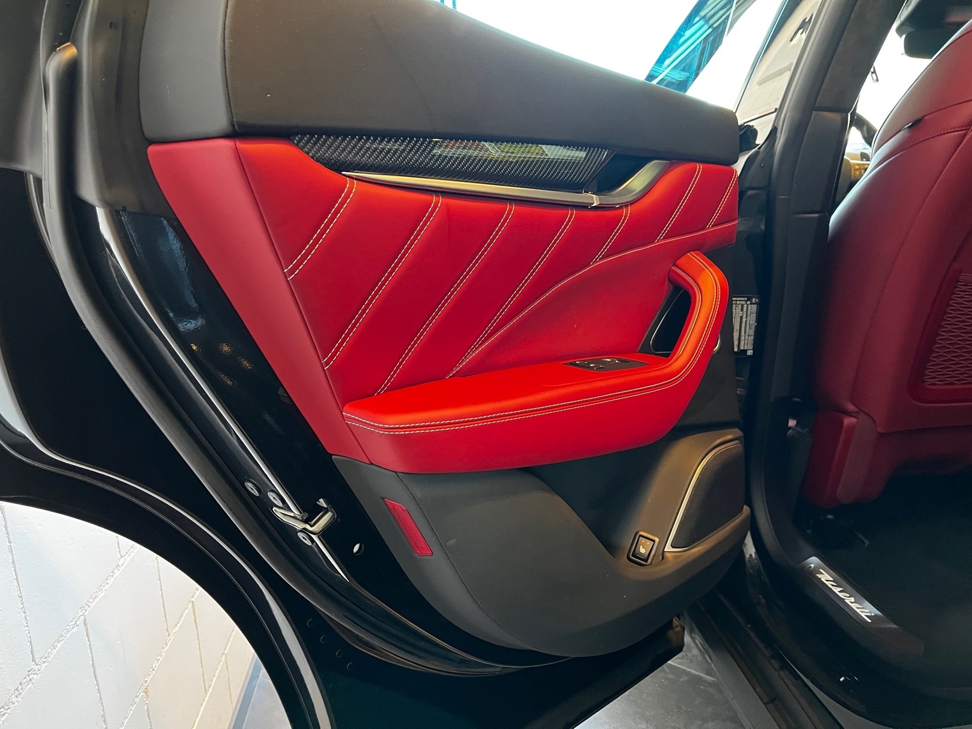 MASERATI Levante 3.8 V8 Trofeo Q4 Automatica-image-22