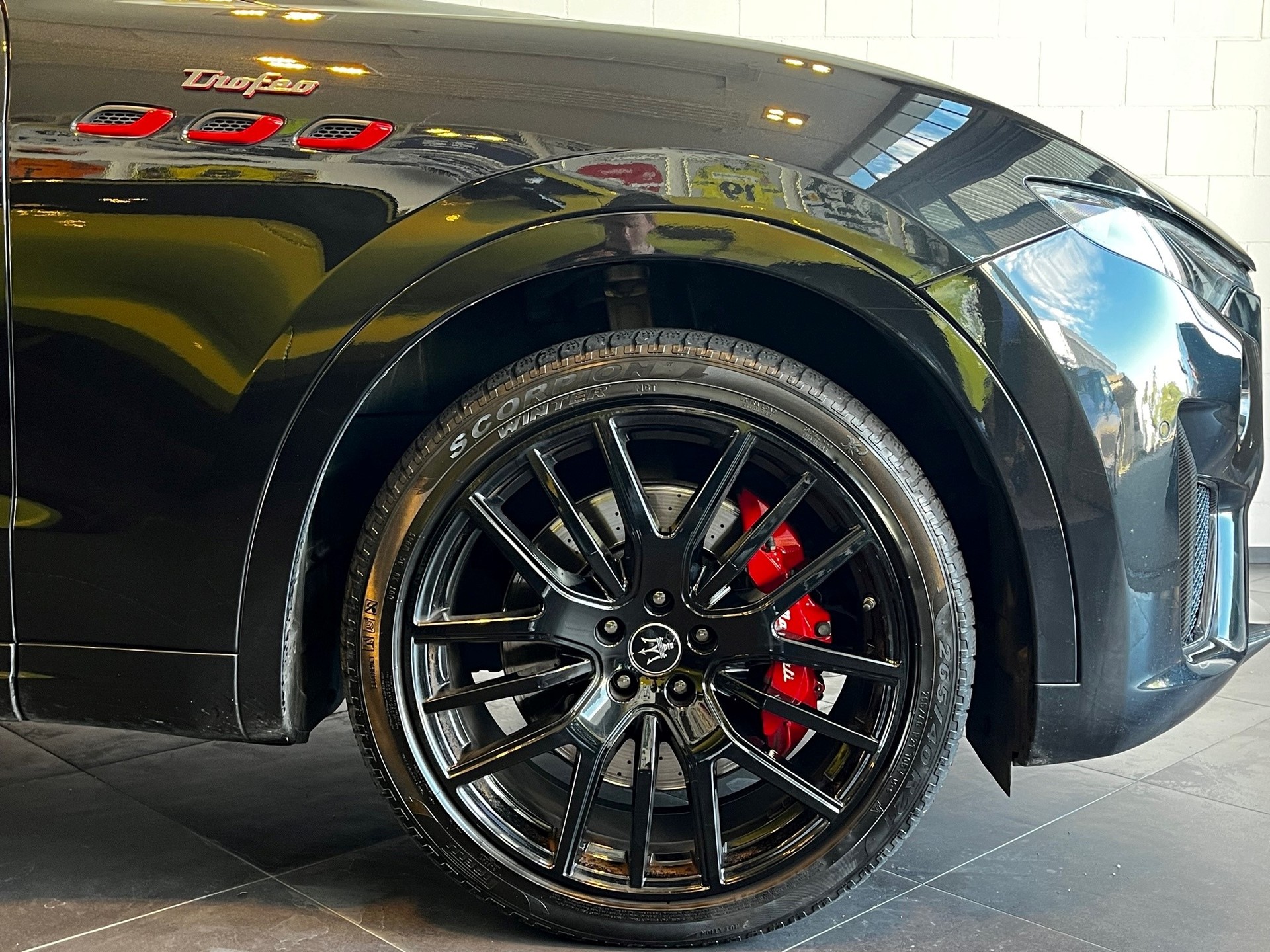 MASERATI Levante 3.8 V8 Trofeo Q4 Automatica-image-1