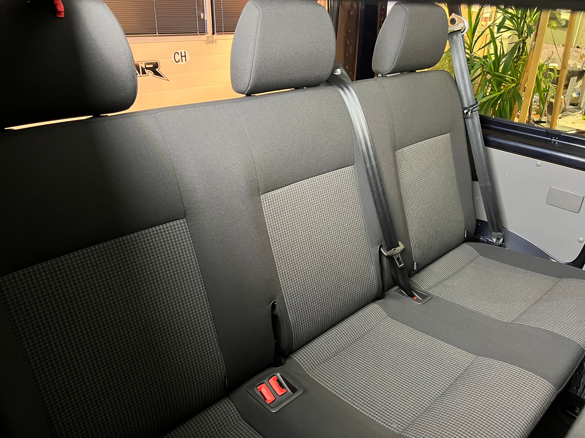 VW VW BUS 9 PLÄTZER AUTOMAT DSG  T6.1 2.0 TDI . CH WAGEN. GEPFLEGT. LEASING AB 499.--image-16
