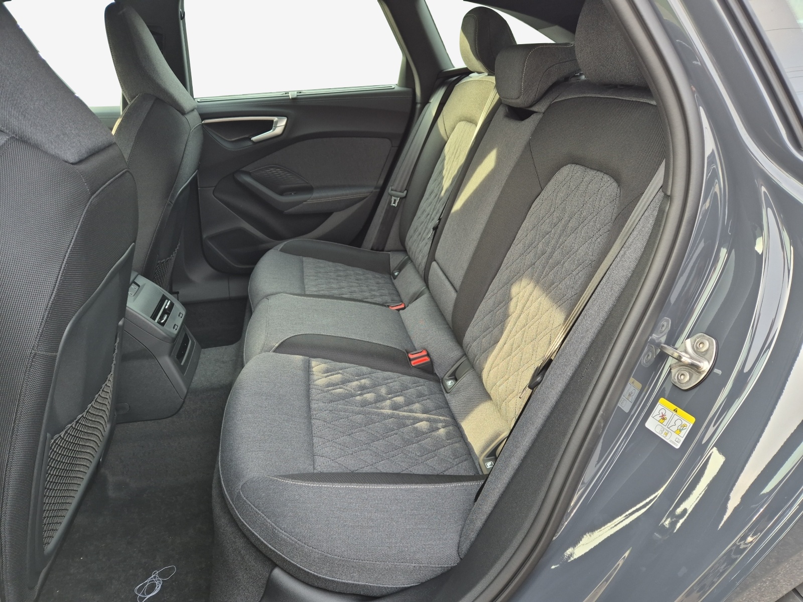 AUDI A5 Avant TDI quattro 150 kW Attraction S tronic-image-11