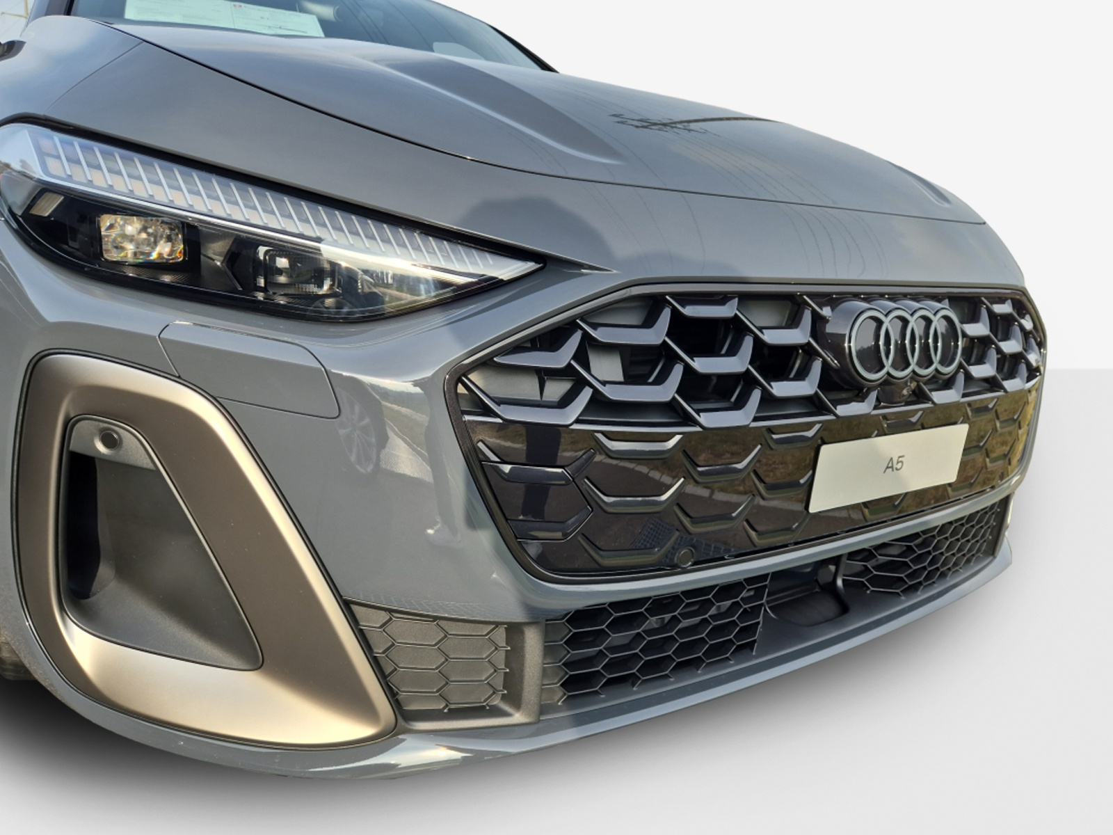 AUDI A5 Avant TDI quattro 150 kW Attraction S tronic-image-15