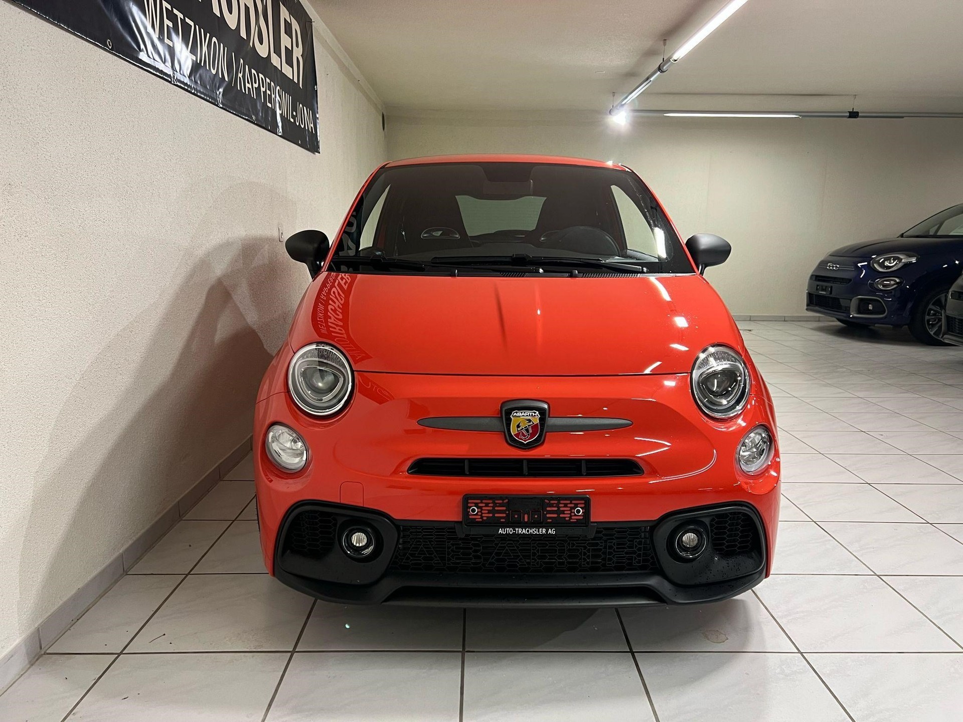 FIAT 500 595 Abarth 1.4 T-Jet 165 Grand Prix Edition-image-2