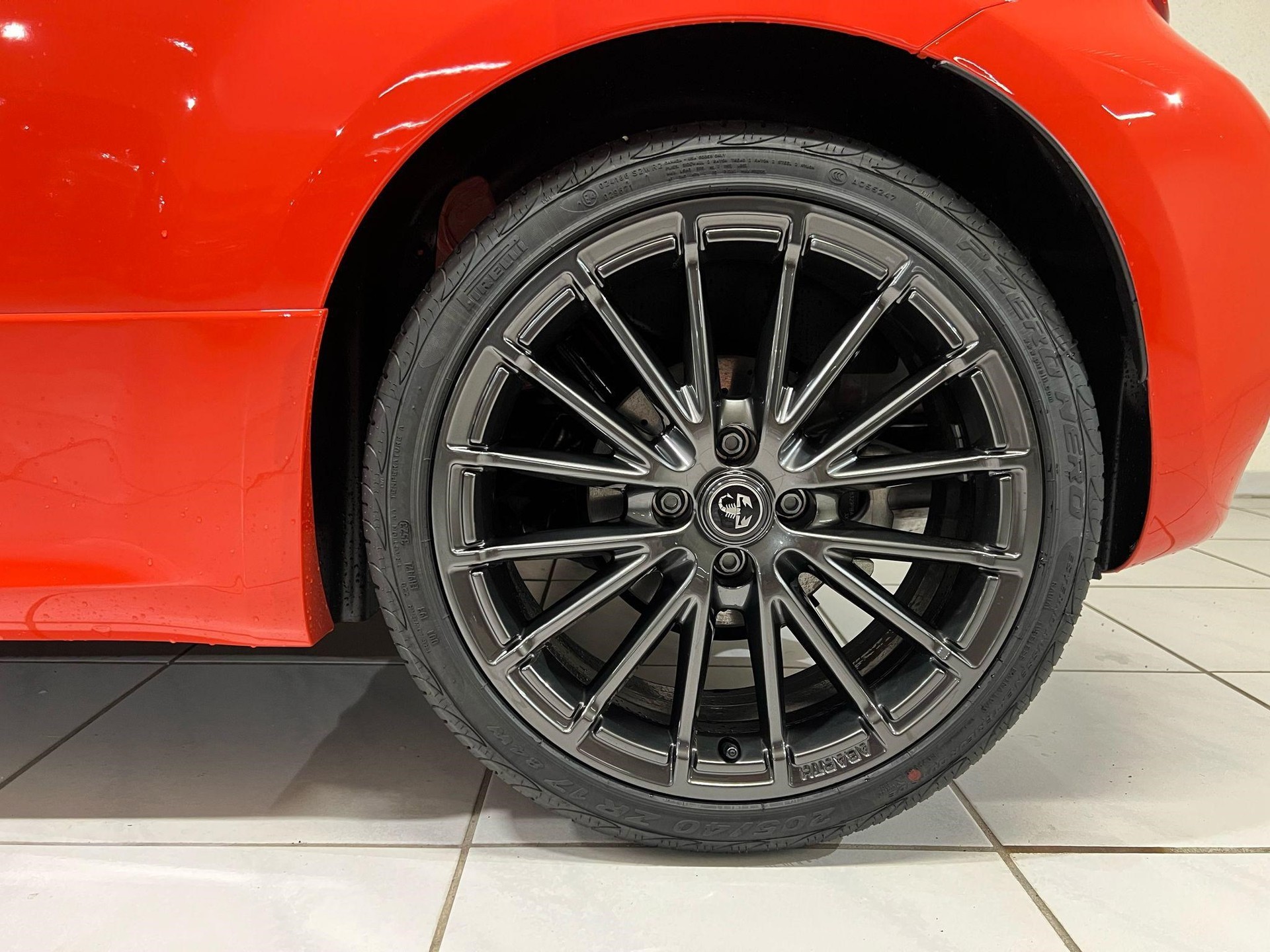 FIAT 500 595 Abarth 1.4 T-Jet 165 Grand Prix Edition-image-5