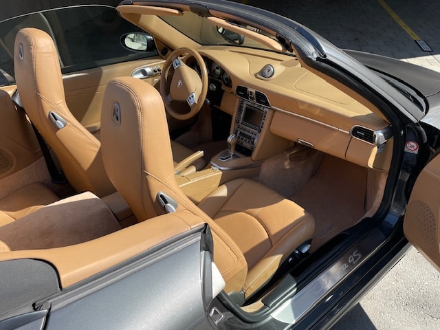 PORSCHE Carrera 4S Cabrio-image-3