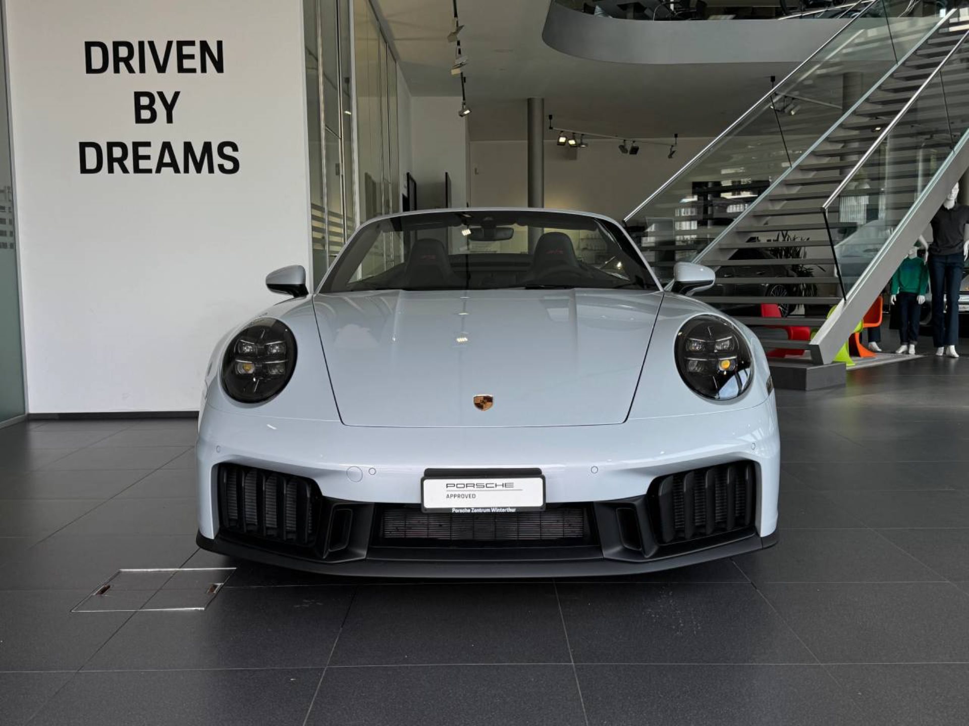 PORSCHE 911 Carrera GTS Cabriolet-image-5