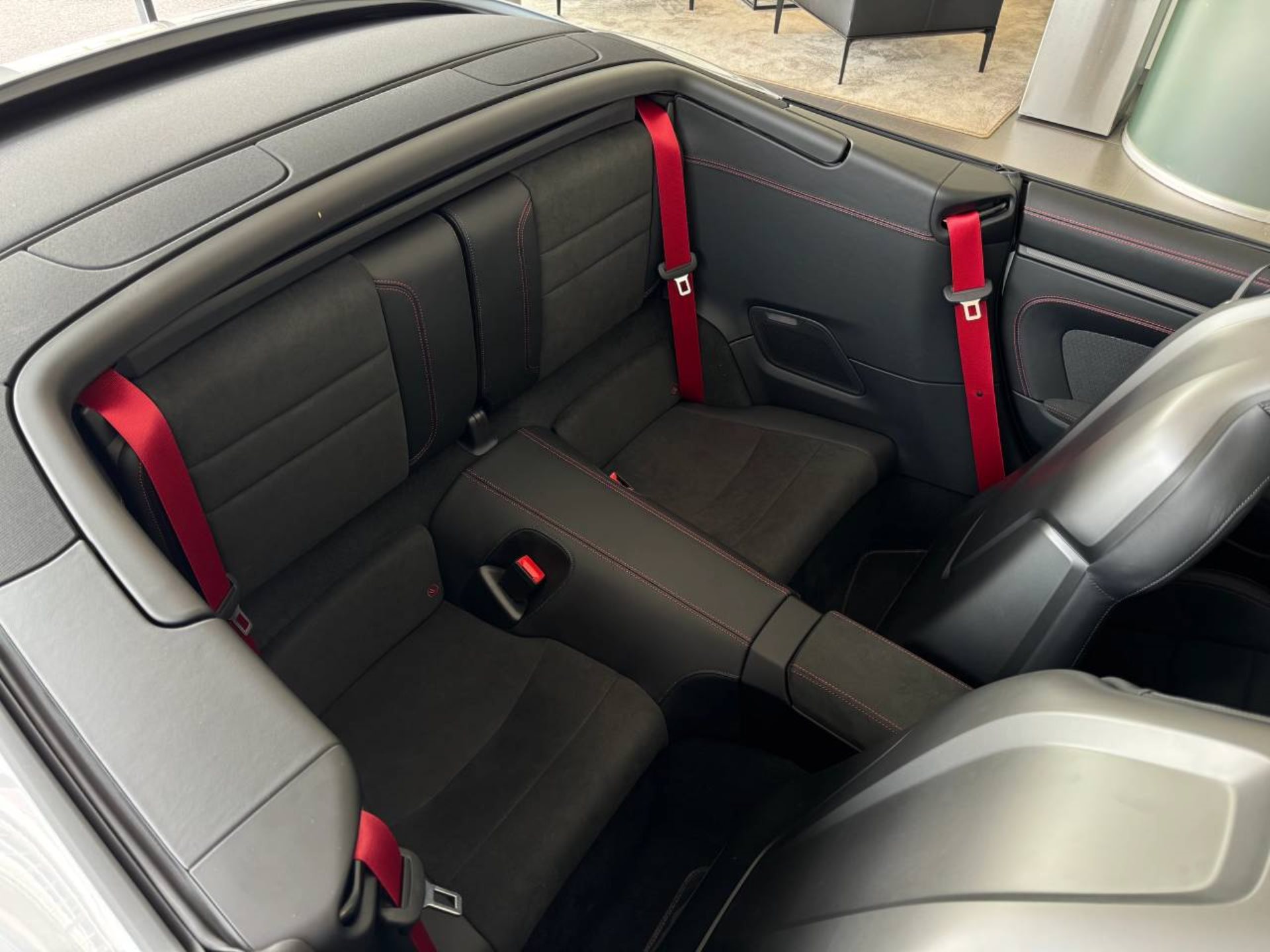 PORSCHE 911 Carrera GTS Cabriolet-image-27