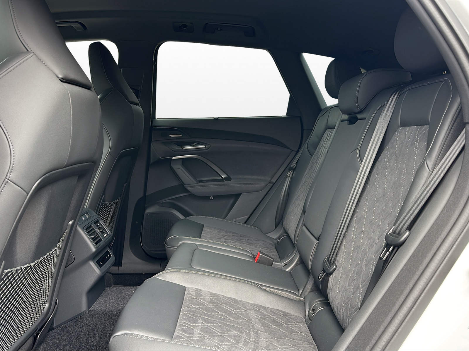 AUDI Q5 TDI quattro 150 kW S-tronic-image-10