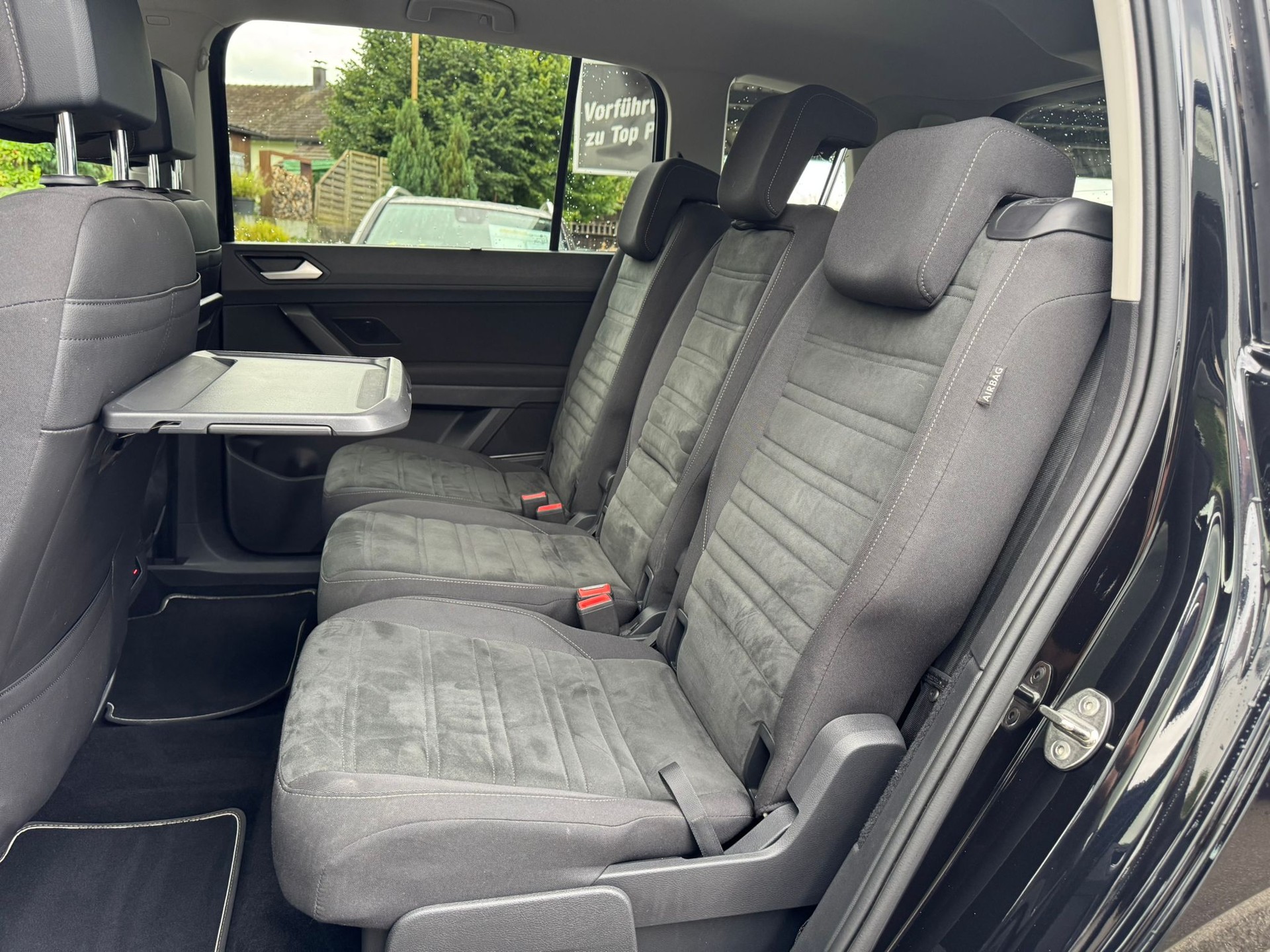 VW Touran 2.0 TDI BlueMotion Technology Comfortline DSG-image-10