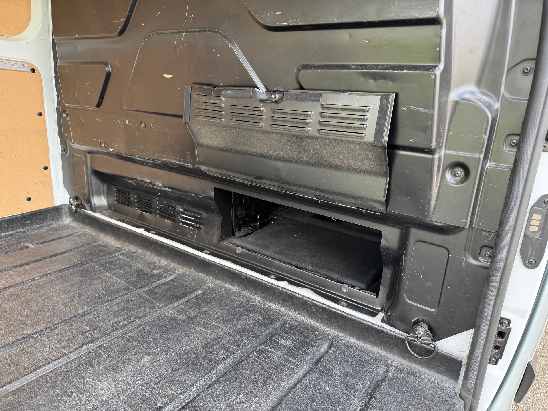 FORD Transit Custom Van 300 L1H1 Trend A-image-7