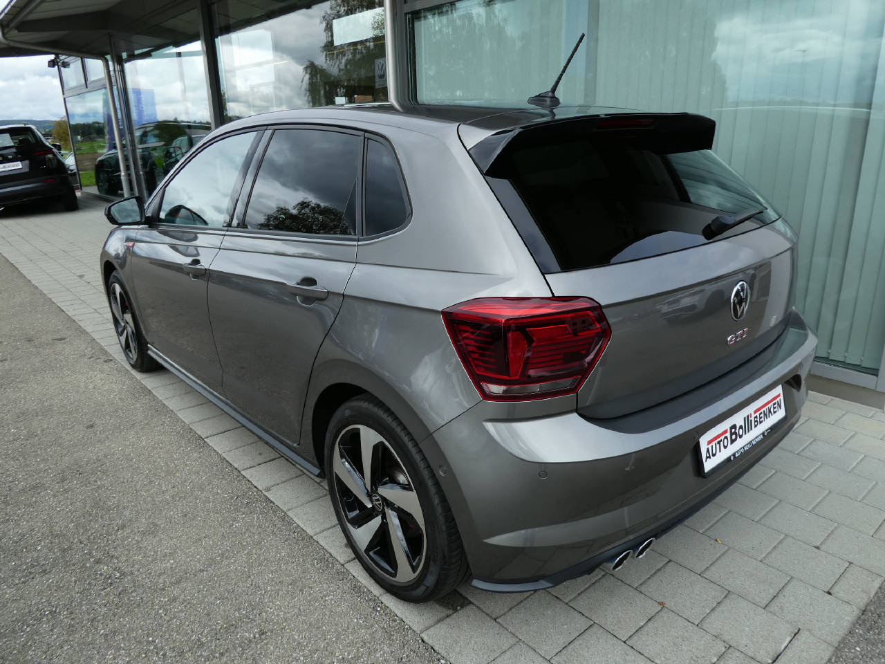 VW Polo 2.0 TSI GTI DSG-image-6
