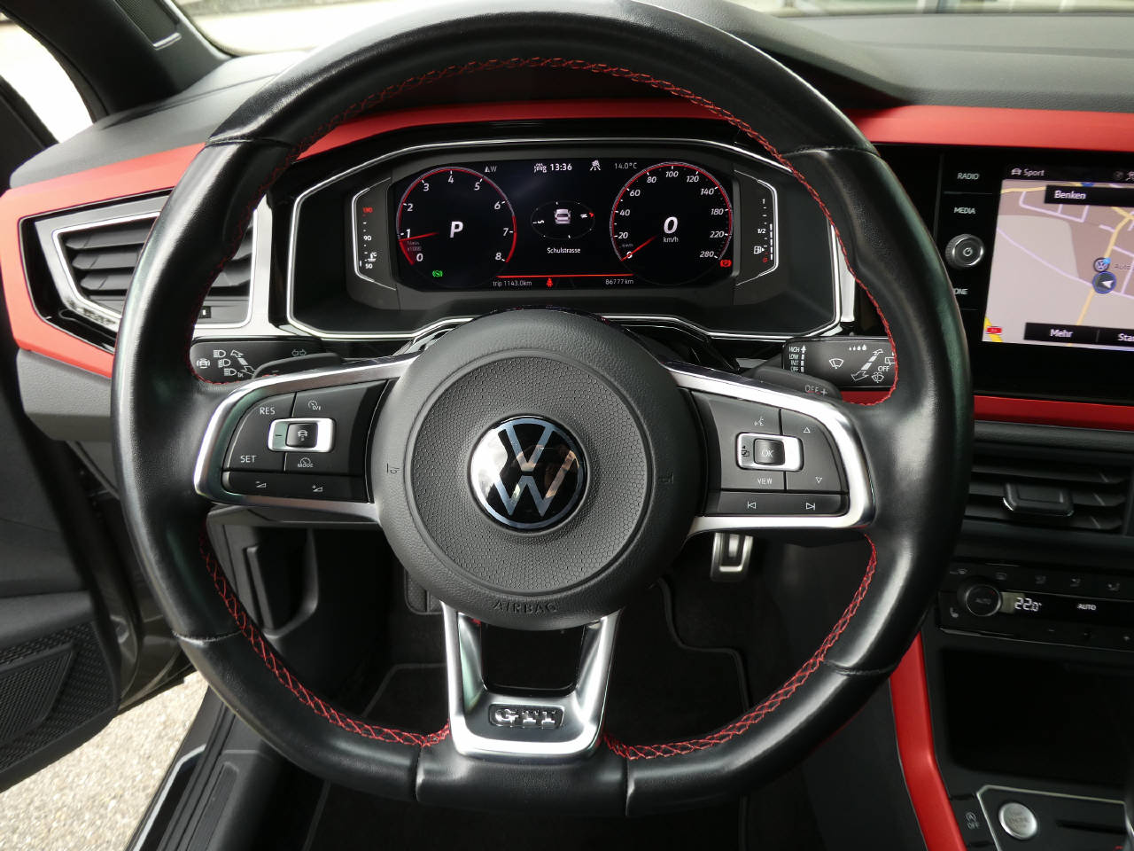 VW Polo 2.0 TSI GTI DSG-image-11