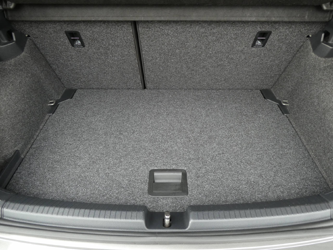 VW Polo 2.0 TSI GTI DSG-image-14