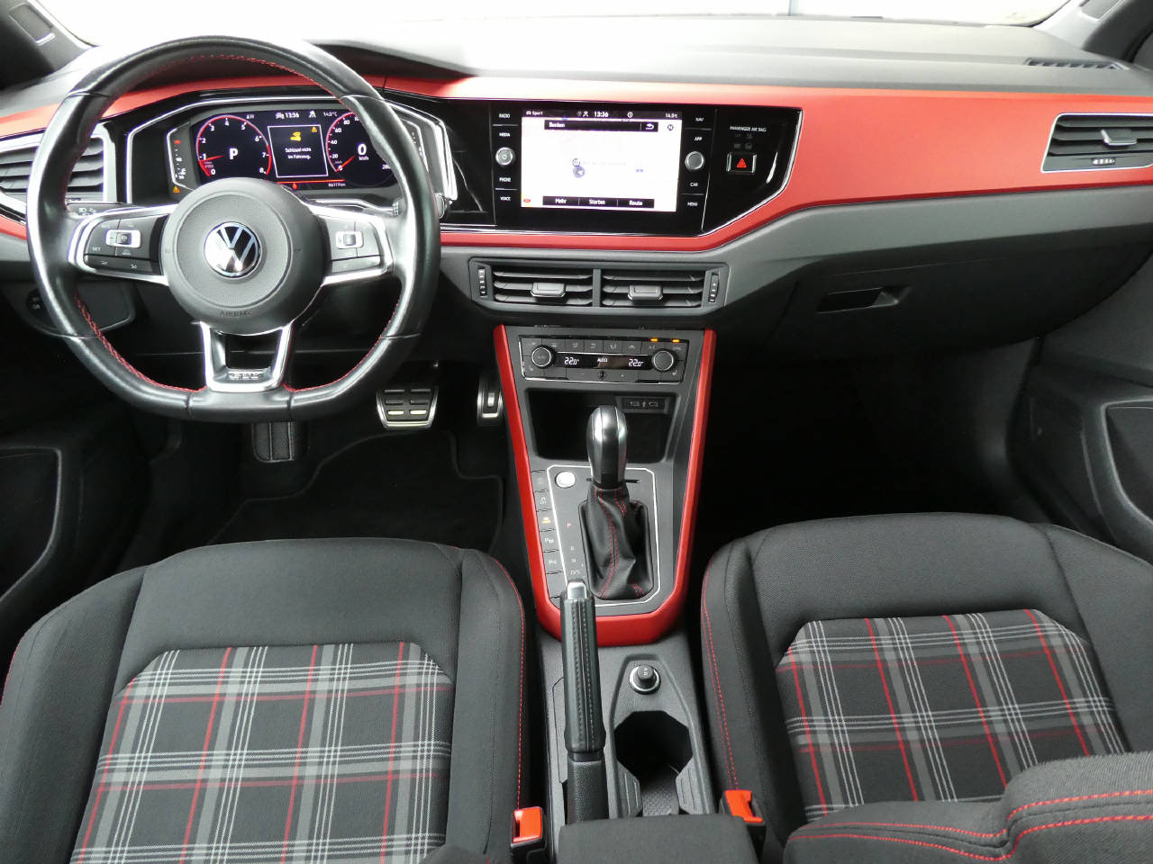 VW Polo 2.0 TSI GTI DSG-image-13