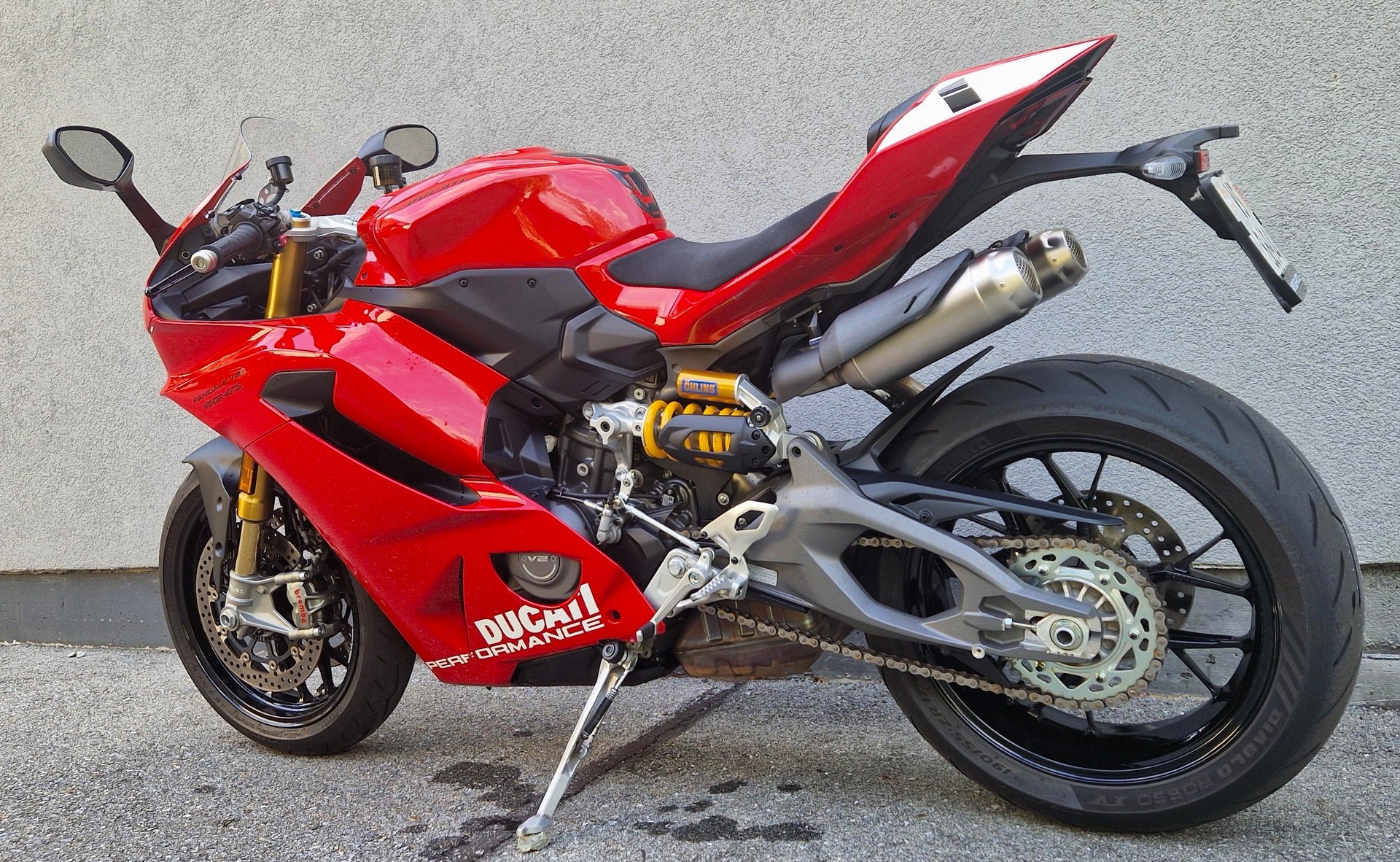DUCATI Panigale V2s-image-4