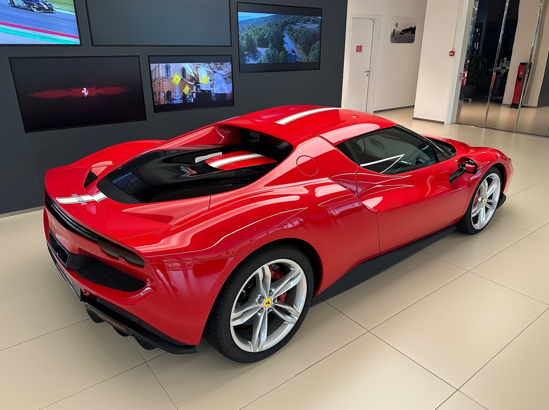 FERRARI 296 GTB-image-4