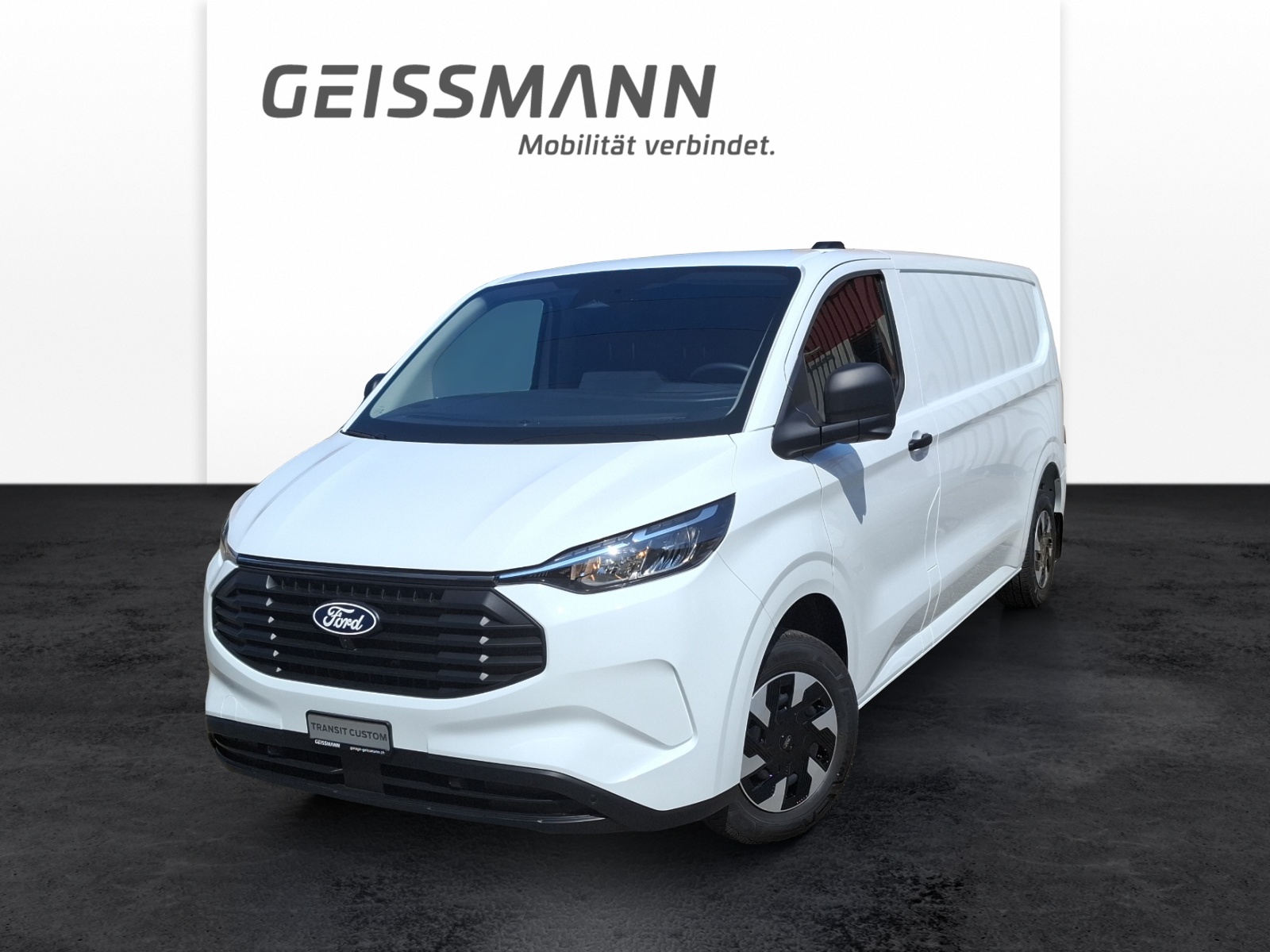 FORD Transit Custom Van 320 L2 2.5 Duratec 233 Trend PHEV-image-0