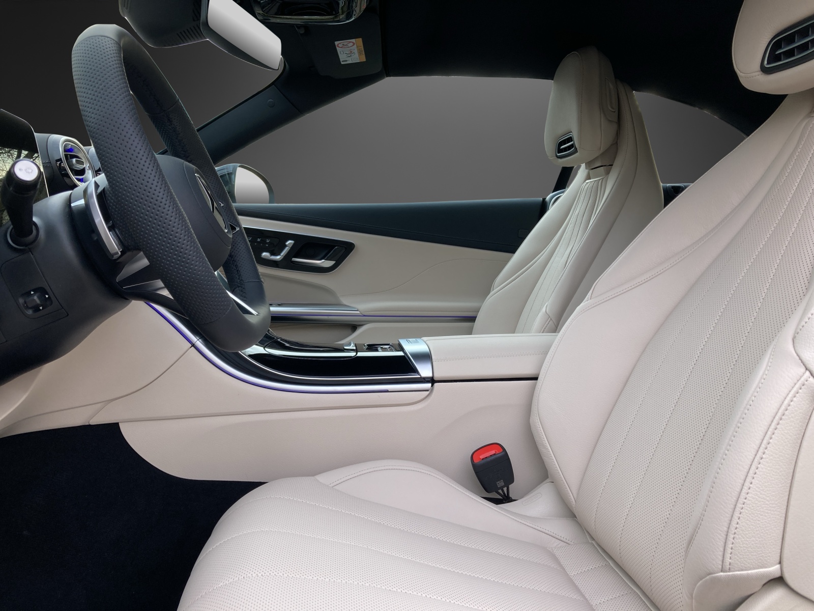 MERCEDES-BENZ CLE 300 Cabrio 4Matic 9G-Tronic-image-9